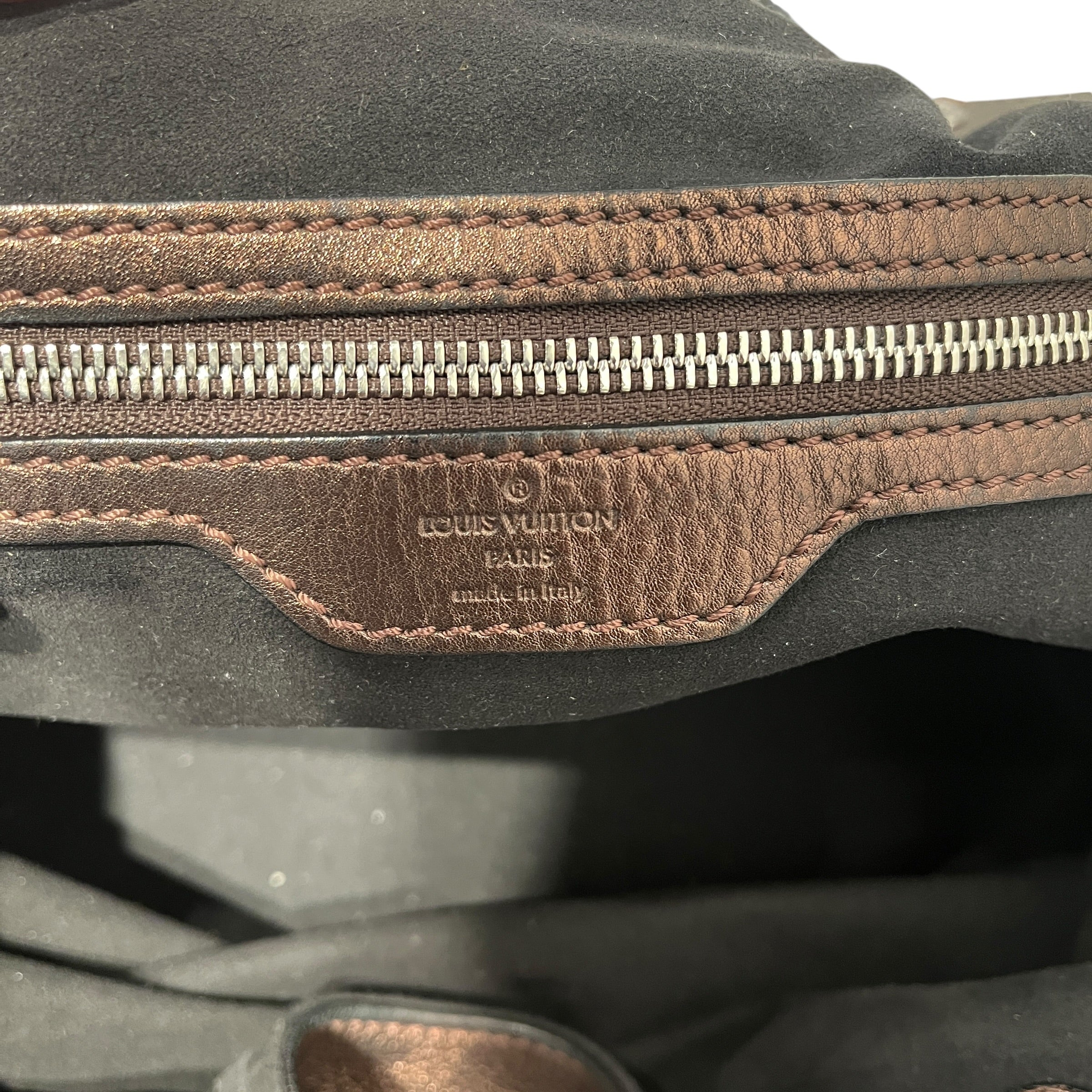 LOUIS VUITTON/Bag/OS/Leather/BRW/MAHINA HOBO BAG view 3