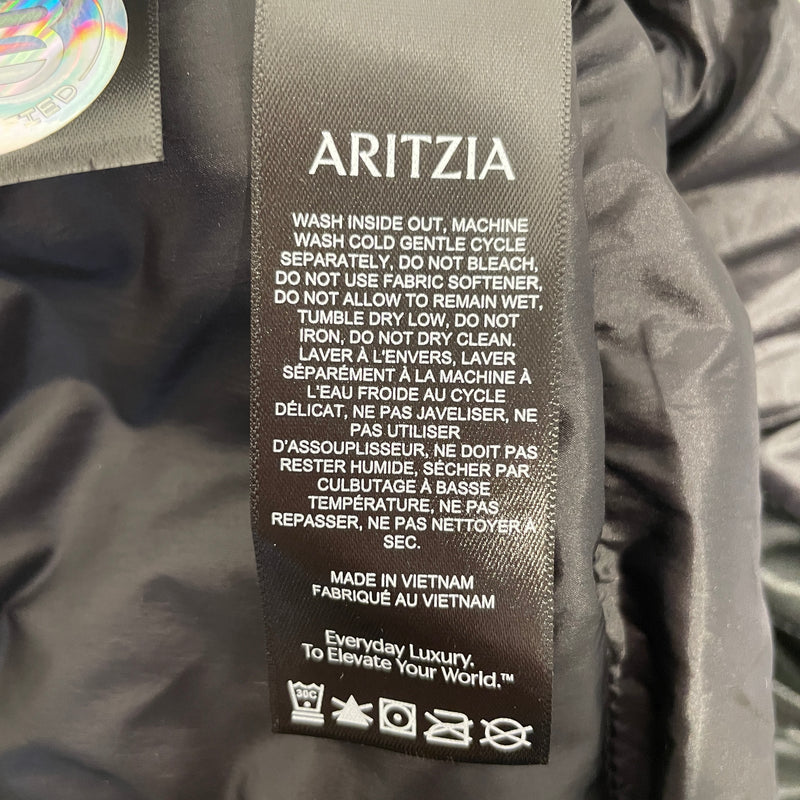 Aritzia/Puffer Vest/S/BLK/The Super Puff Goose Vest