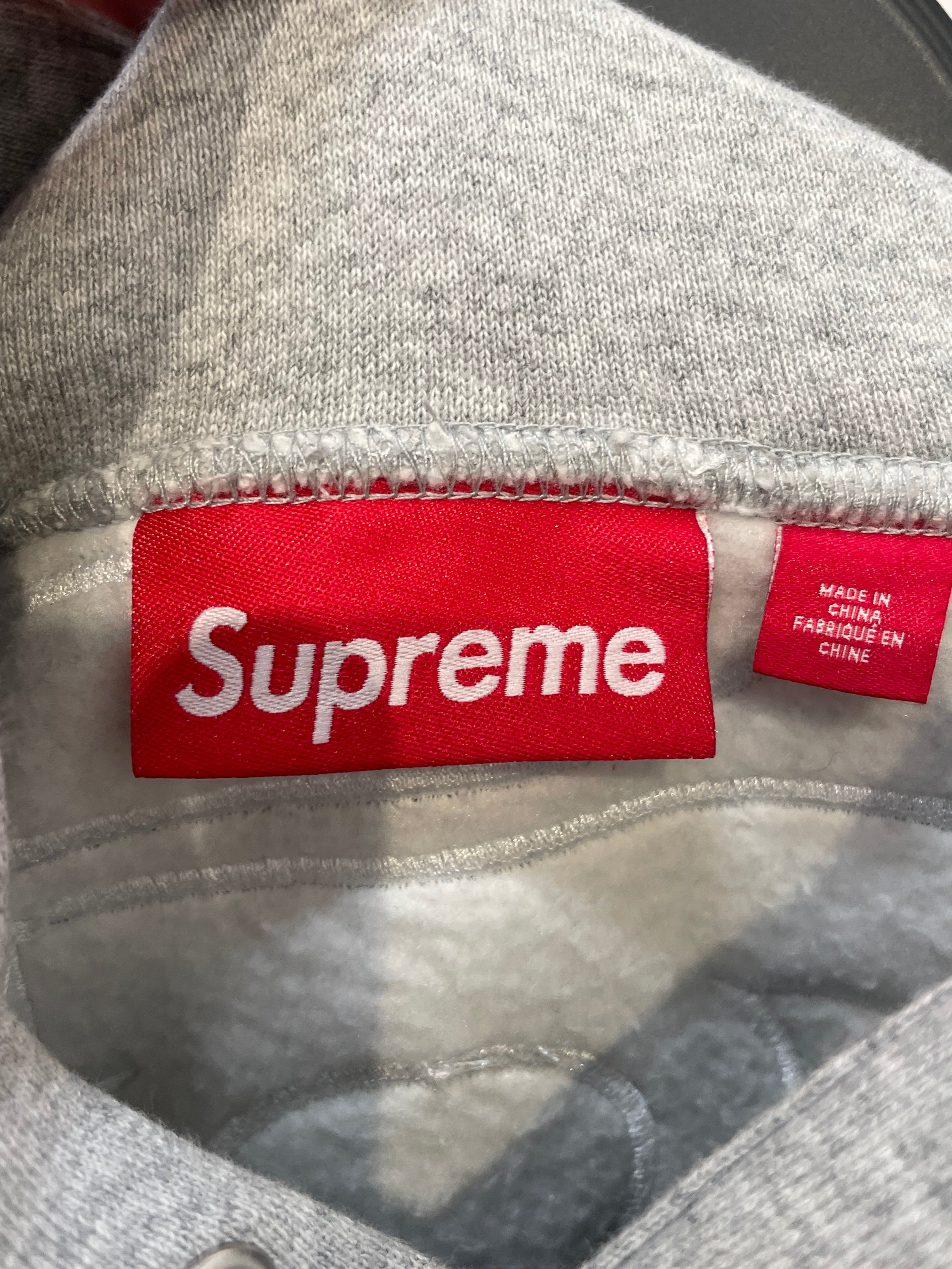 Supreme/Hoodie/M/Cotton/GRY/vertical satin applique view 3