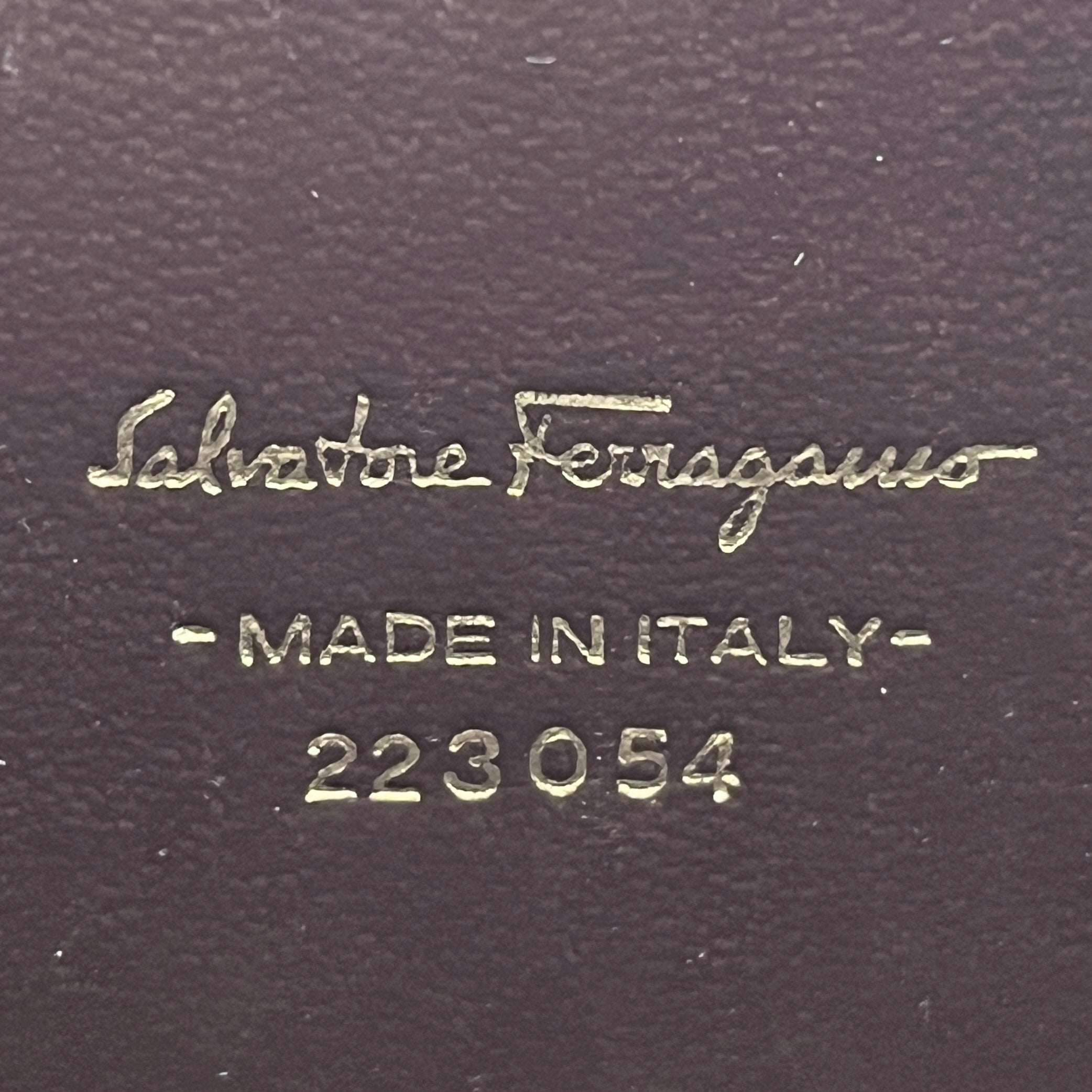 Salvatore Ferragamo/Cross Body Bag/Leather/BEG/vara bow mini chain view 10