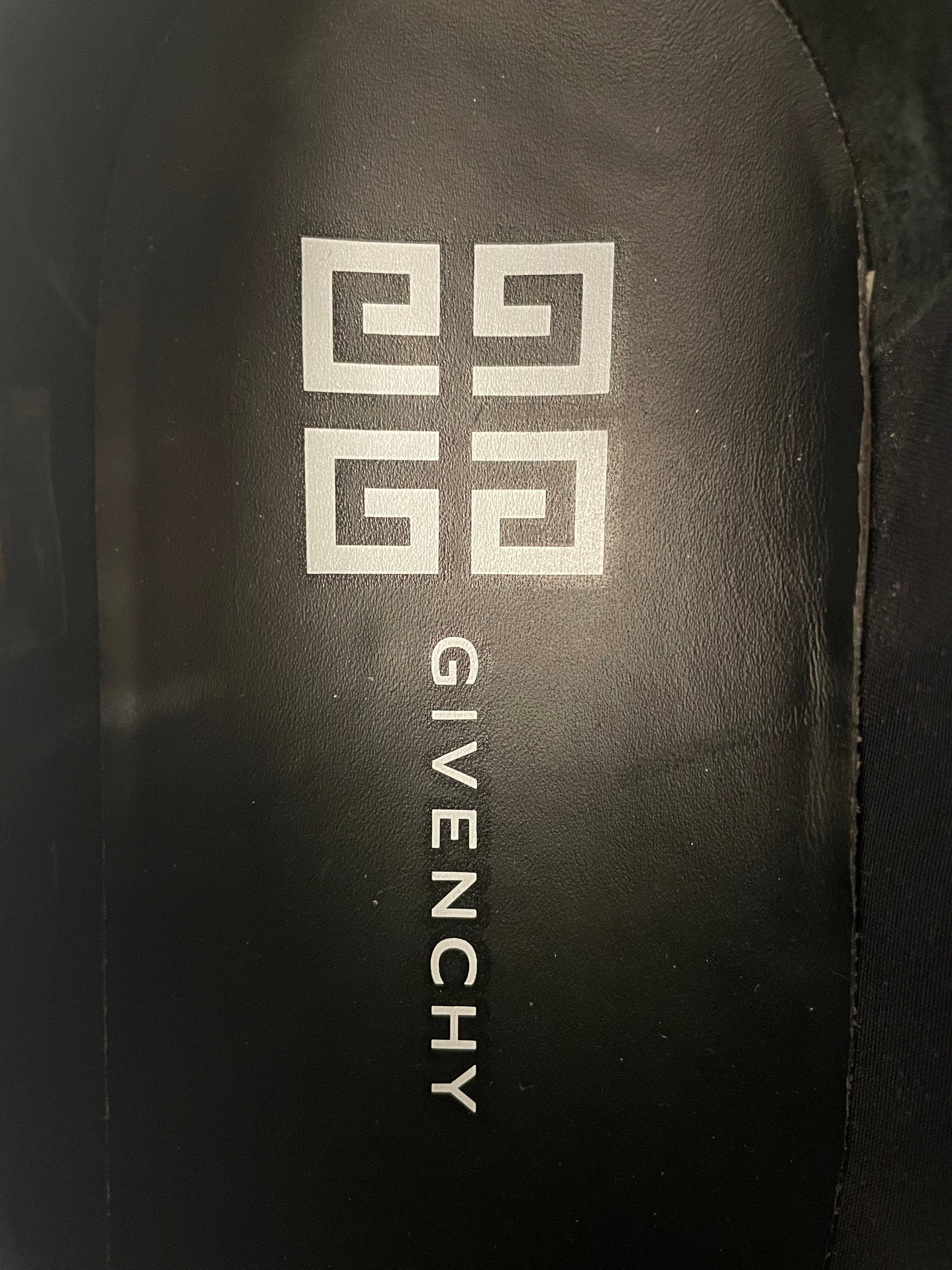 GIVENCHY/Low-Sneakers/US 11.5/Leather/BLK/jaw lop top red sign view 3