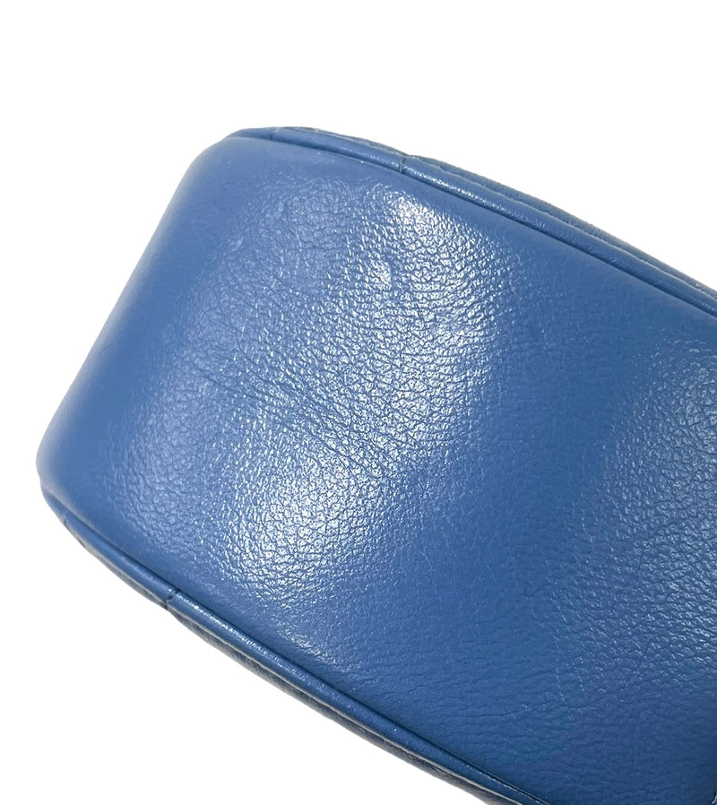 CHANEL/Pouch/Leather/BLU/ROUND CLUTCH W CHAIN
