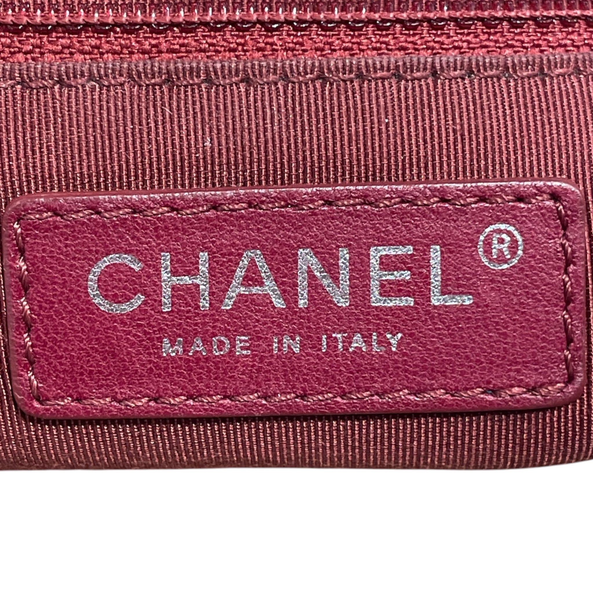 CHANEL/Cross Body Bag/Leather/RED/21655257 SCALLOP FLAP QUILTED view 4