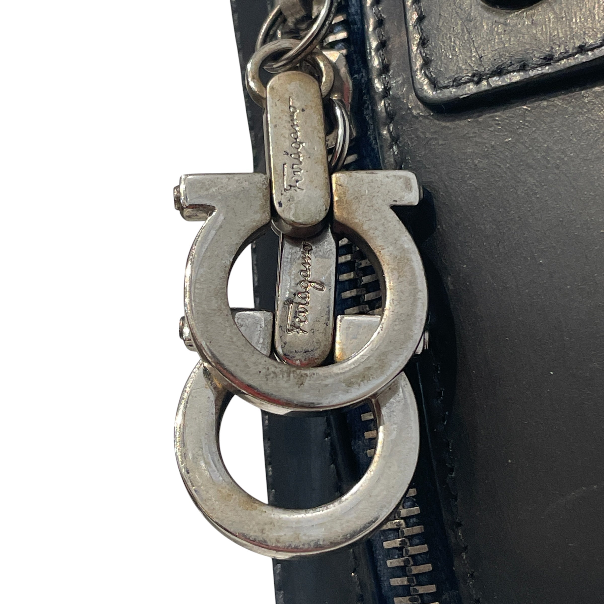 Salvatore Ferragamo/Cross Body Bag/Leather/BLK/Leather Silver Camera Bag view 6