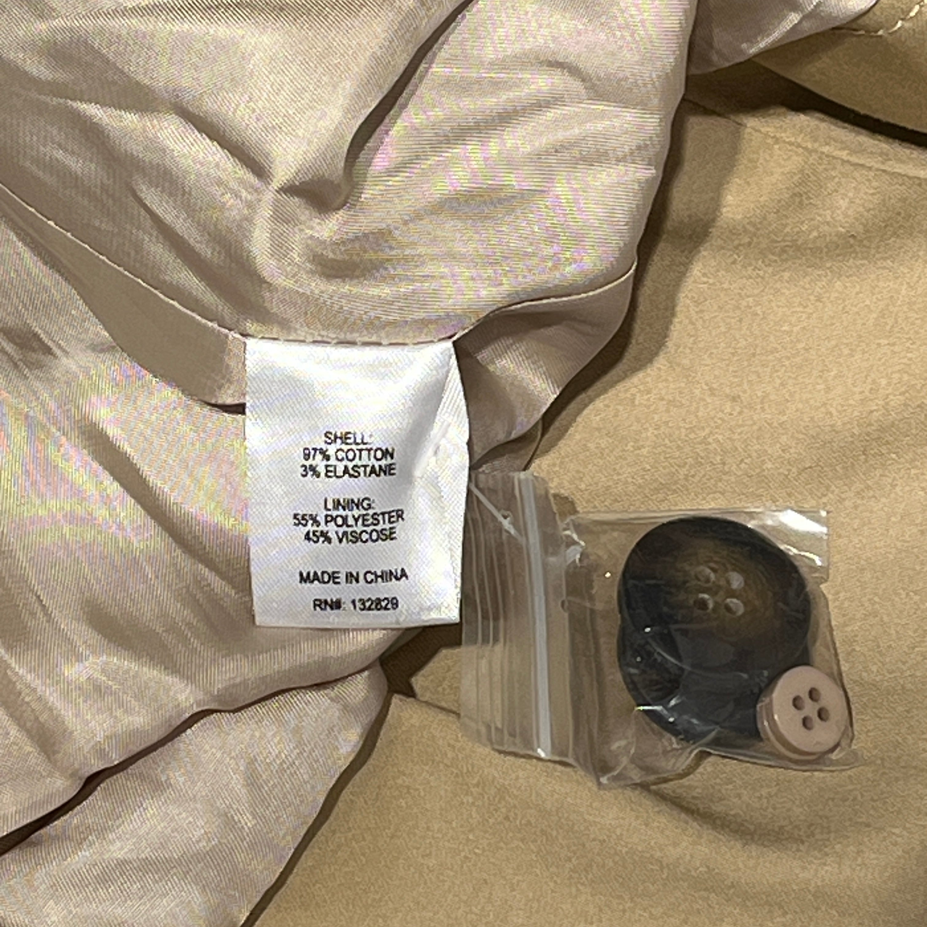 L'academie/Trench Coat/XS/Cotton/BEG/Maxi Length/TIE WAIST/BROWN BUTTONS/COLLAR view 5