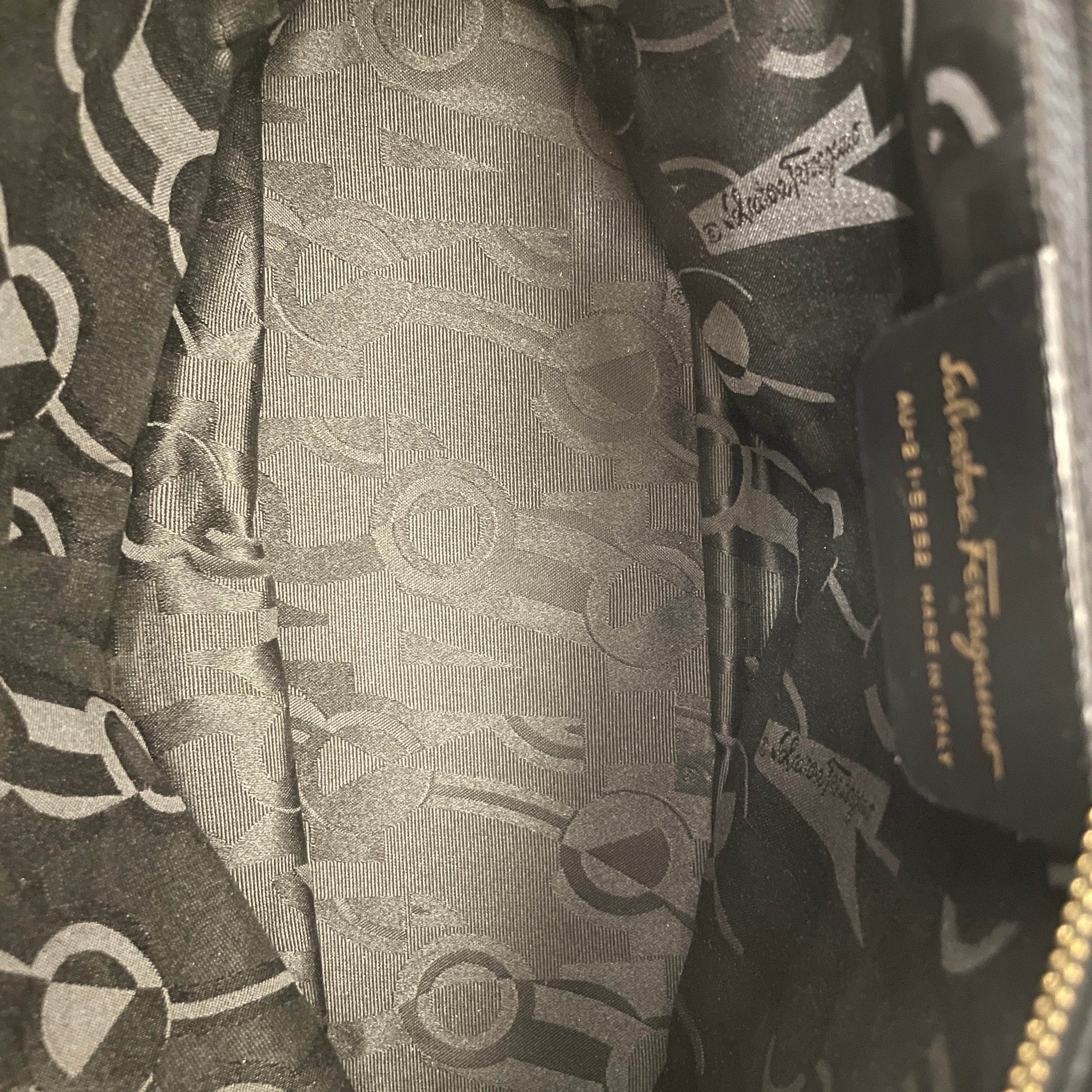 Salvatore Ferragamo/Bag/Nylon/BLK/Ruffle Design view 4