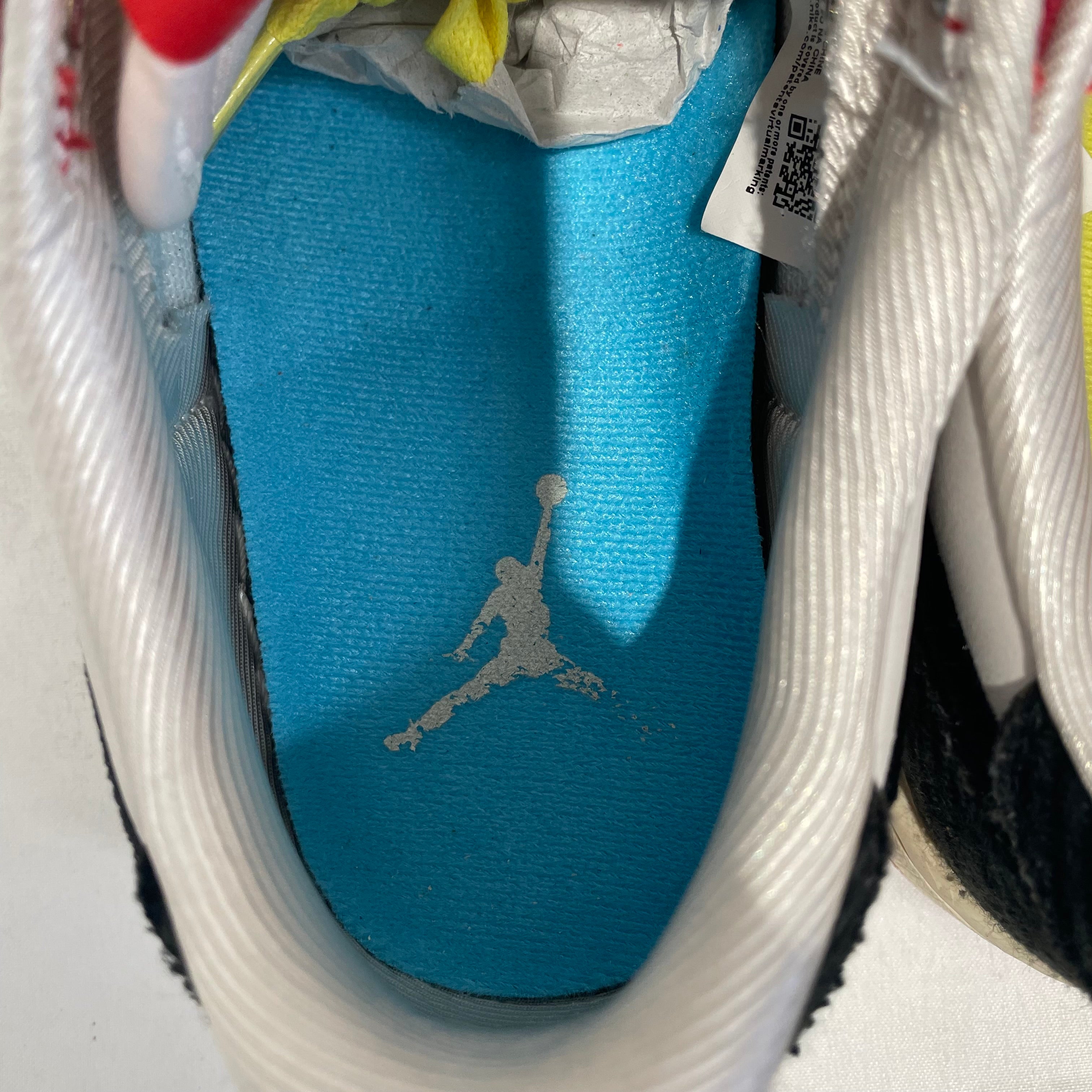 NIKE/Low-Sneakers/US 7.5/Leather/WHT/trophy room view 3