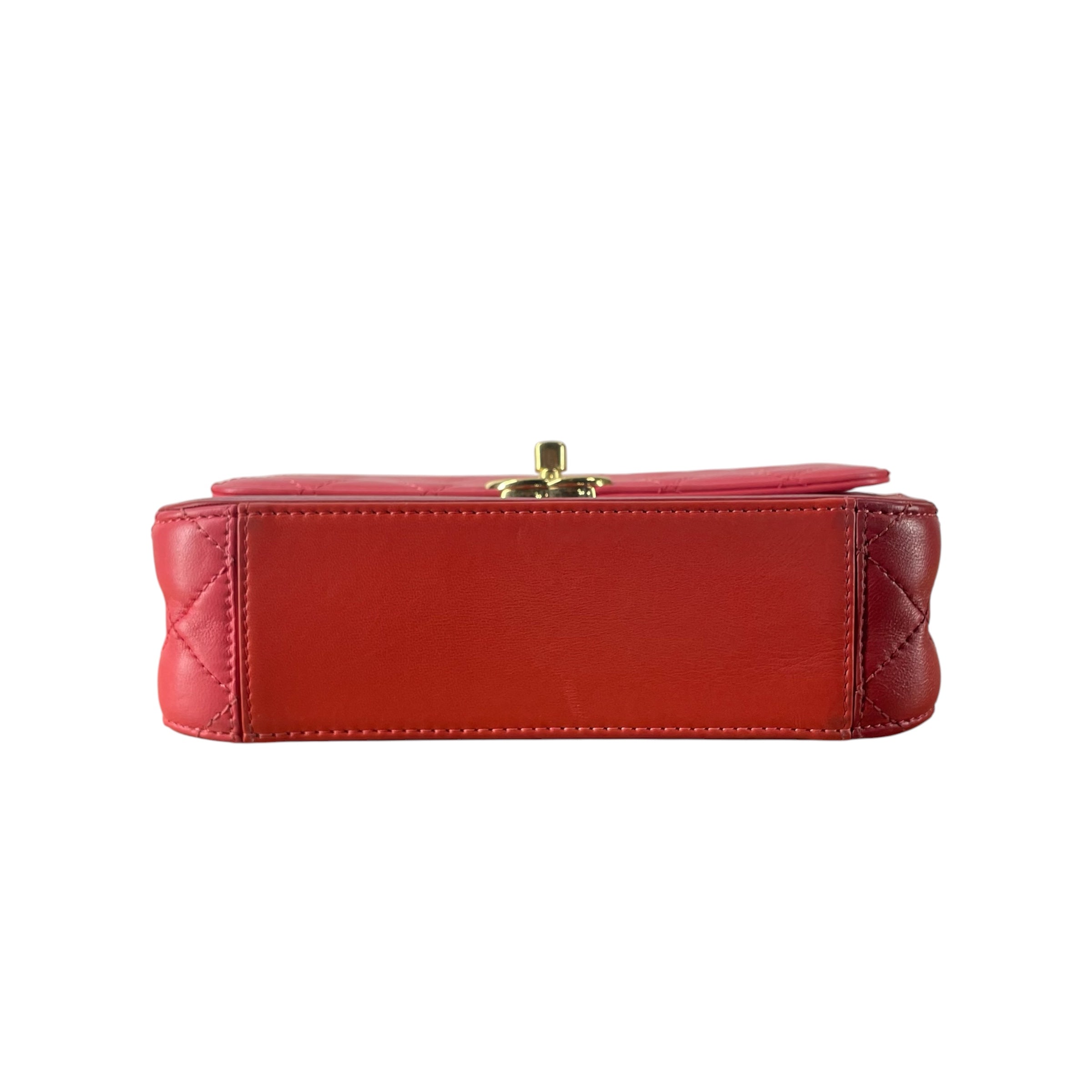 CHANEL/Cross Body Bag/Lambskin/RED/TRI COLOR LAMBSKIN QUILTED view 3
