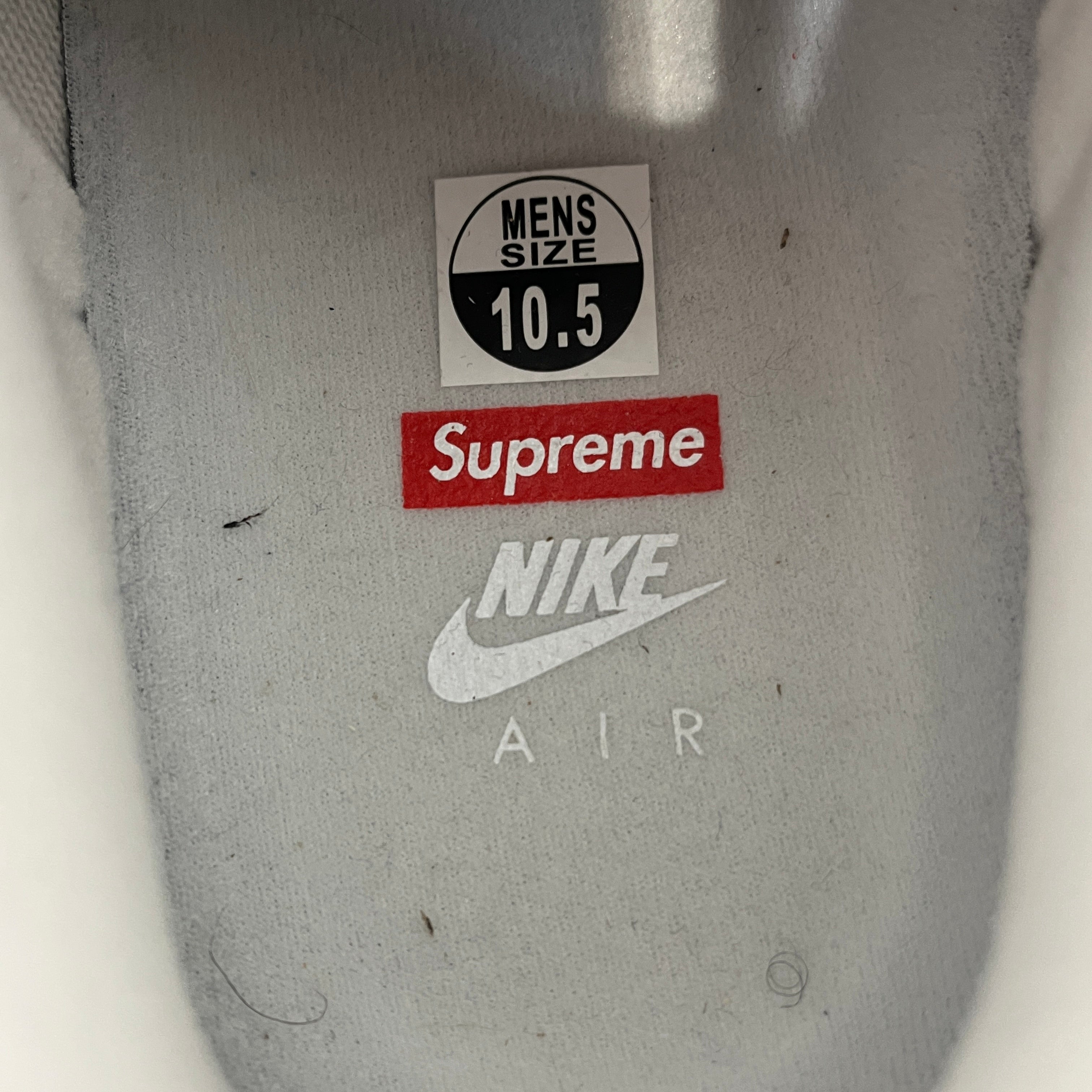 NIKE/Supreme/Low-Sneakers/US 10.5/Leather/WHT/Red BOGO view 3