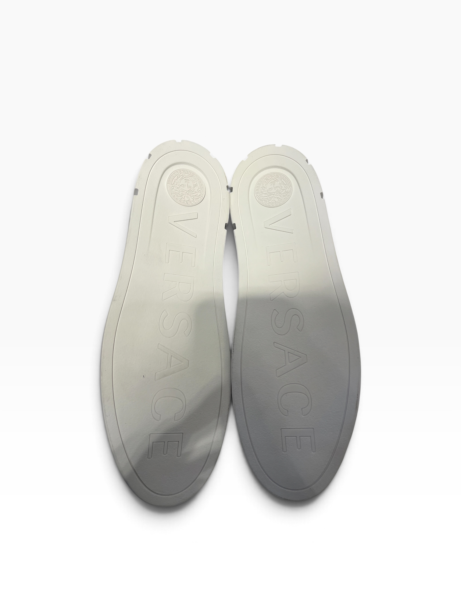 VERSACE/Low-Sneakers/EU 46/Leather/WHT/Gold back view 3