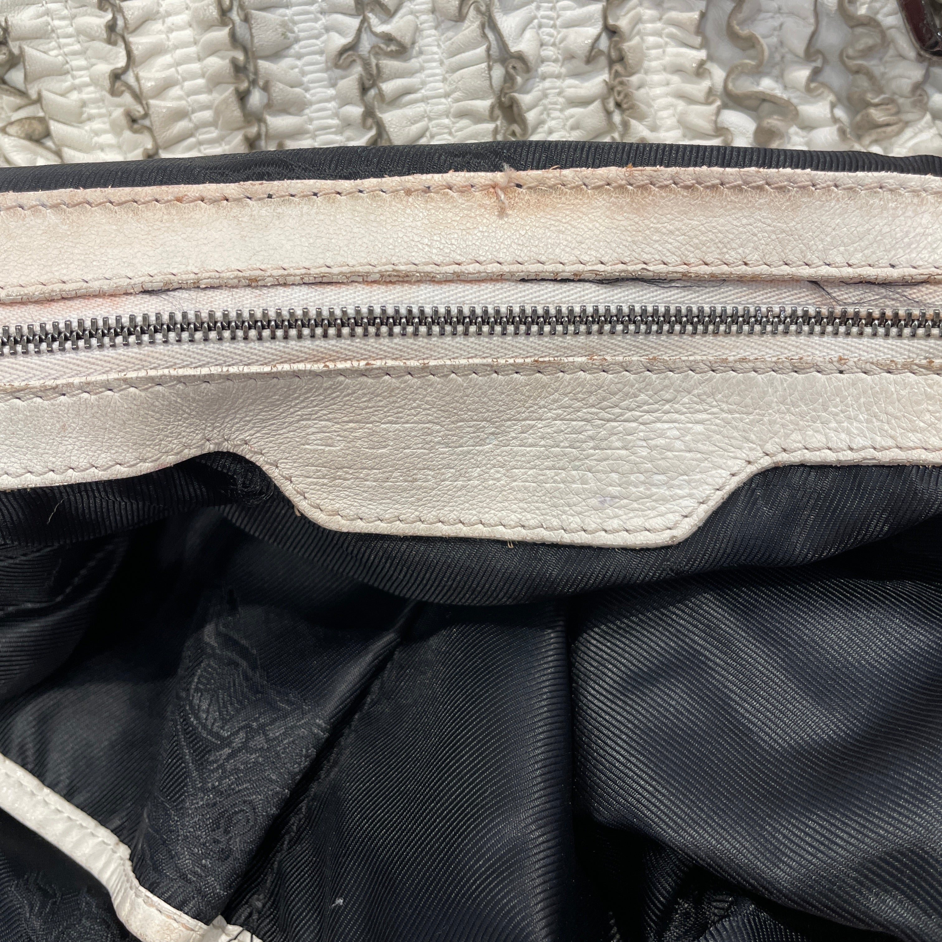 BURBERRY/Bag/BURBERRY WESTCOTT HOBO view 3