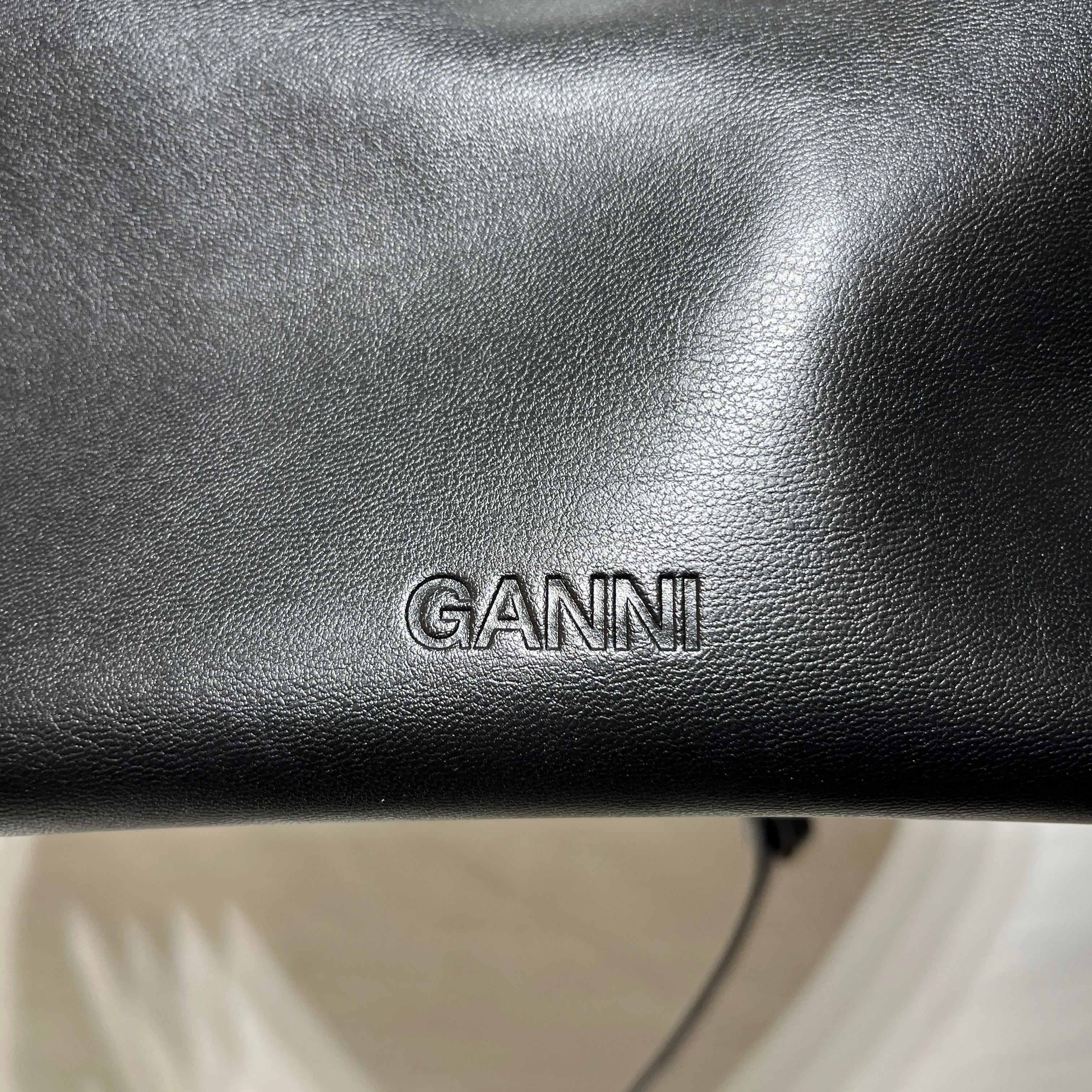 GANNI/Cross Body Bag/Leather/BLK/braided handle view 6