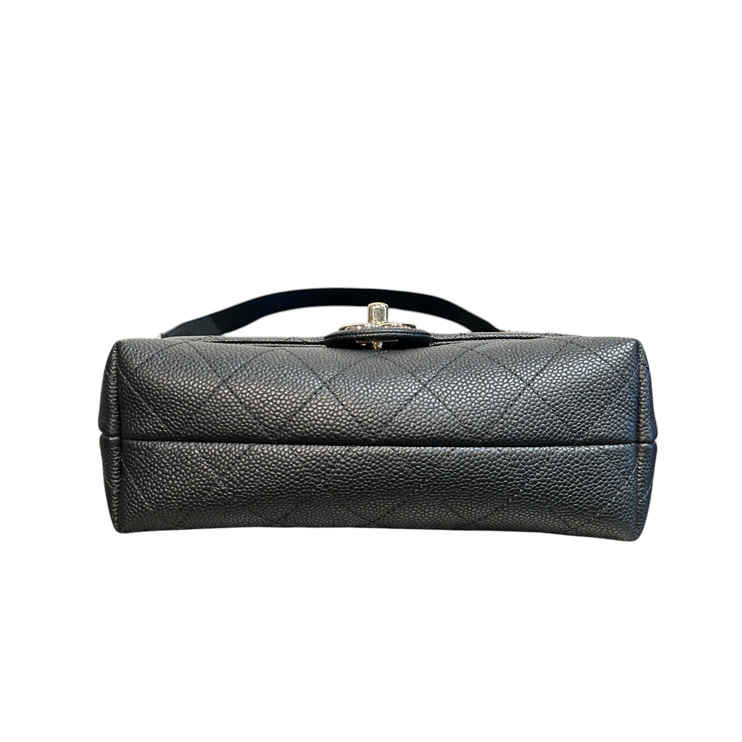 CHANEL/Bag/Leather/BLK/Caviar Quilted SIngle Flap view 3