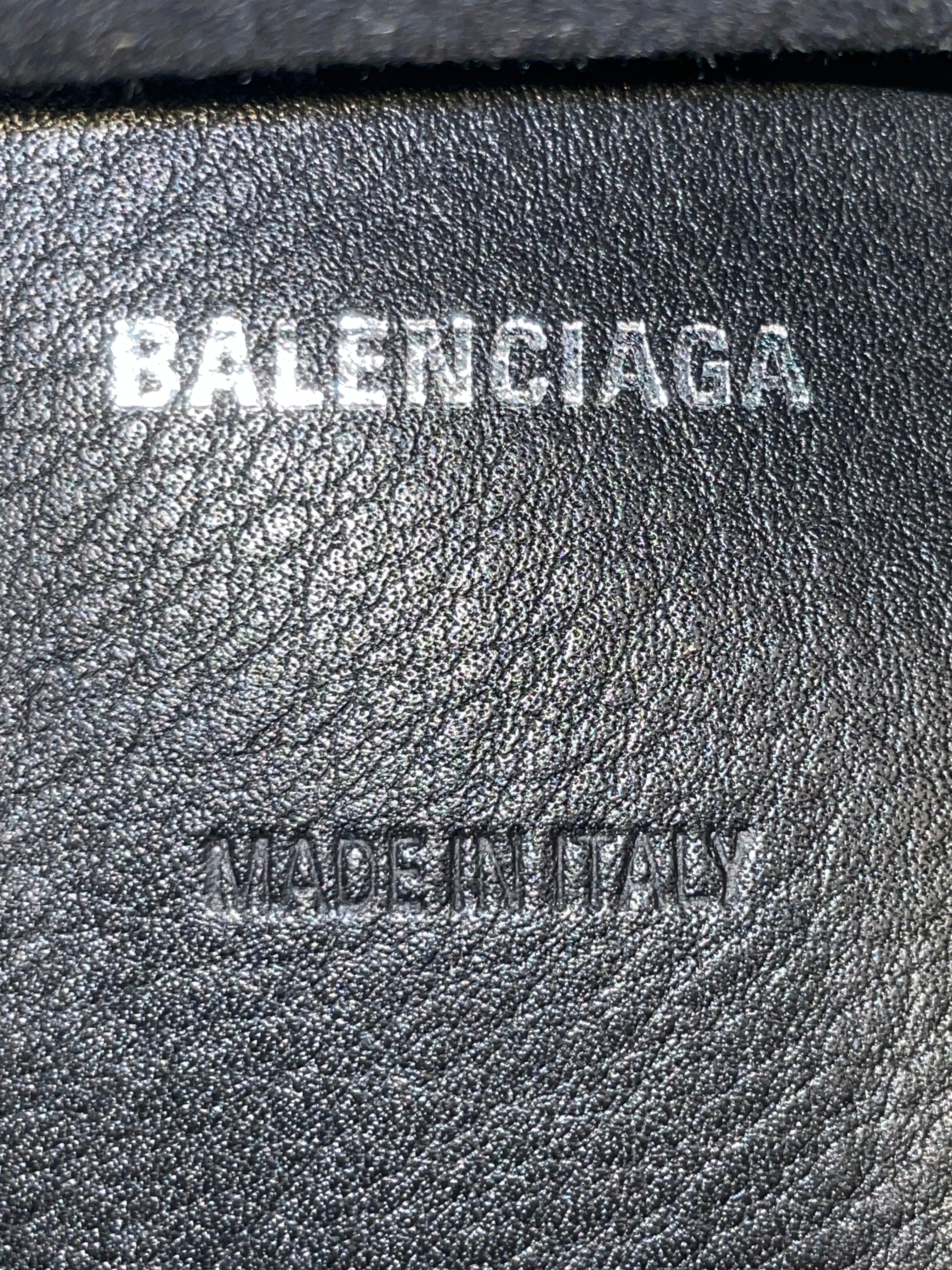 BALENCIAGA/Cross Body Bag/Leather/BLK/SQUARE LOGO ON TOP view 4