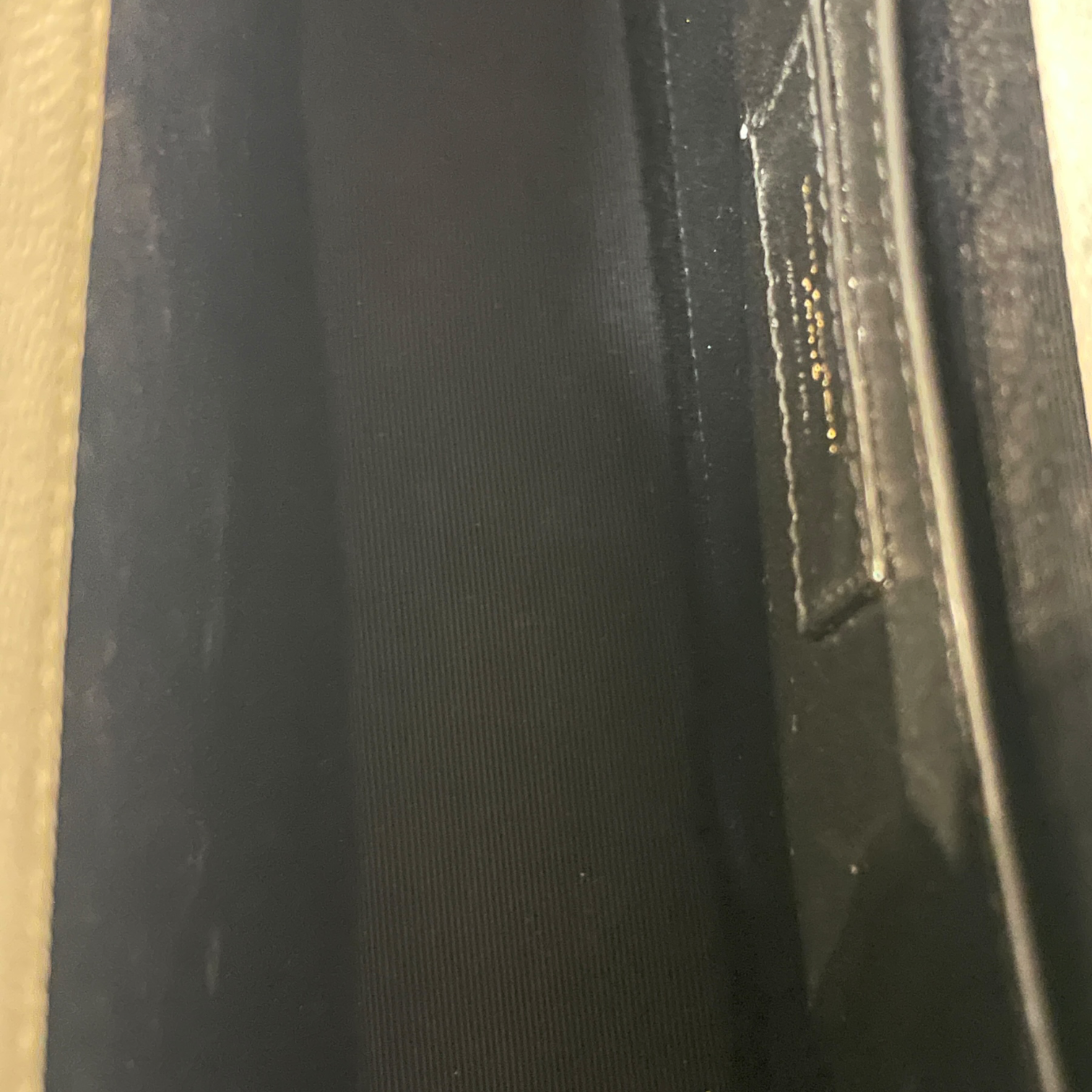 SAINT LAURENT/Cross Body Bag/Leather/CRM/MEDIUM ENVELOPE view 6