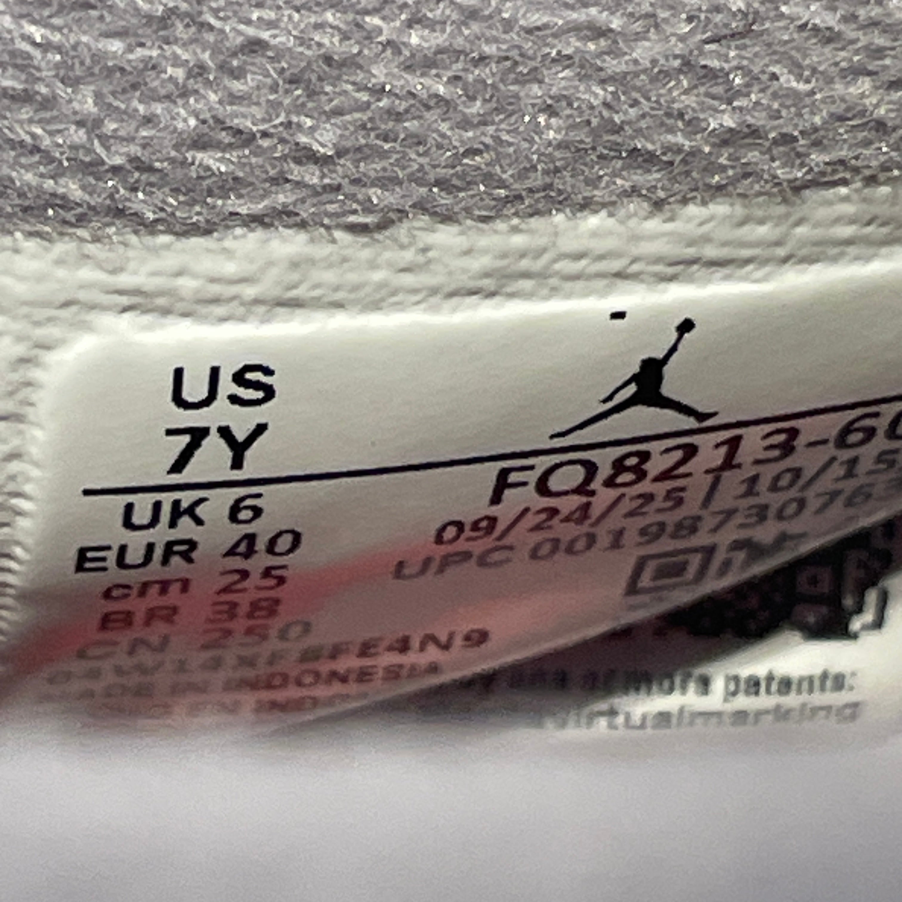 NIKE/Hi-Sneakers/US 7/Suede/RED/TORO BRAVO view 4