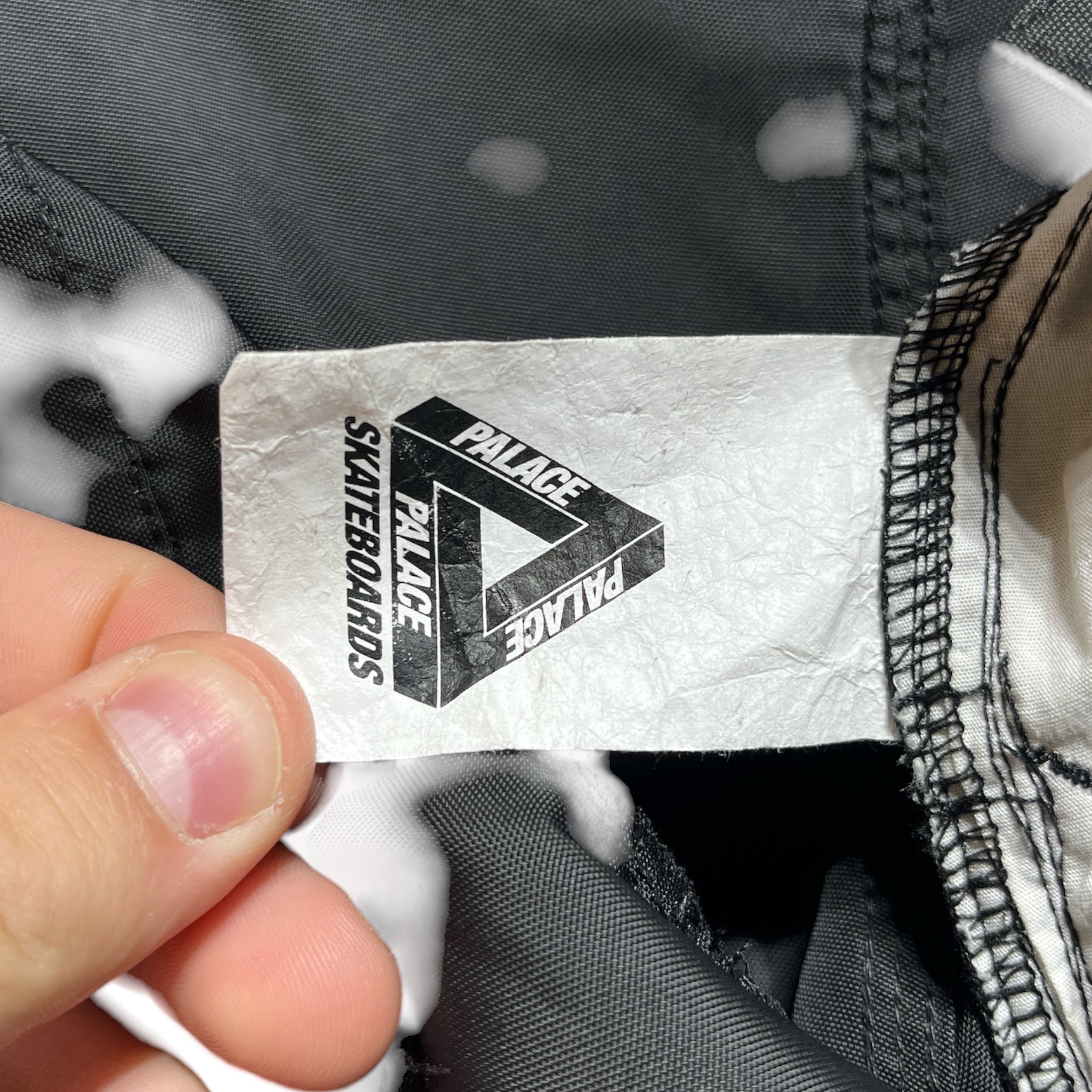 PALACE/Cargo Pants/34/Nylon/BLK/Zip Off Nylon Flight Pants view 4