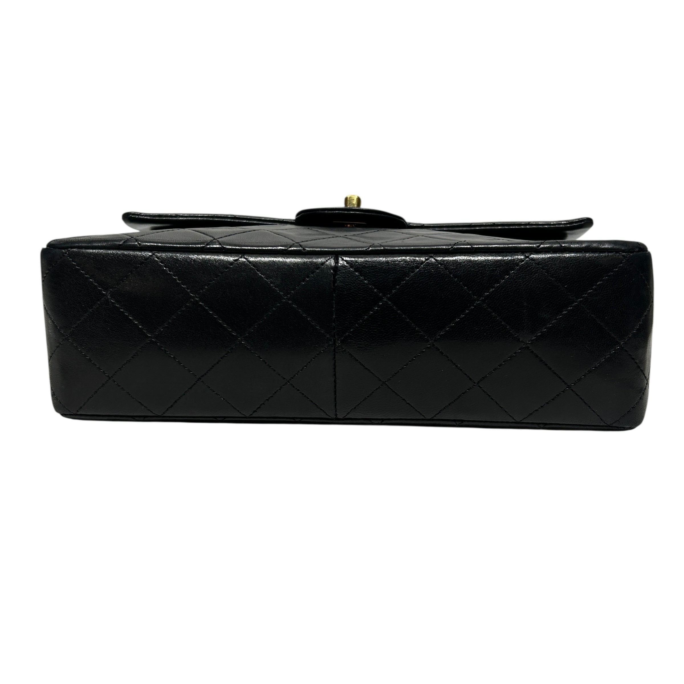 CHANEL/Bag/Leather/BLK/Classic Flap view 3