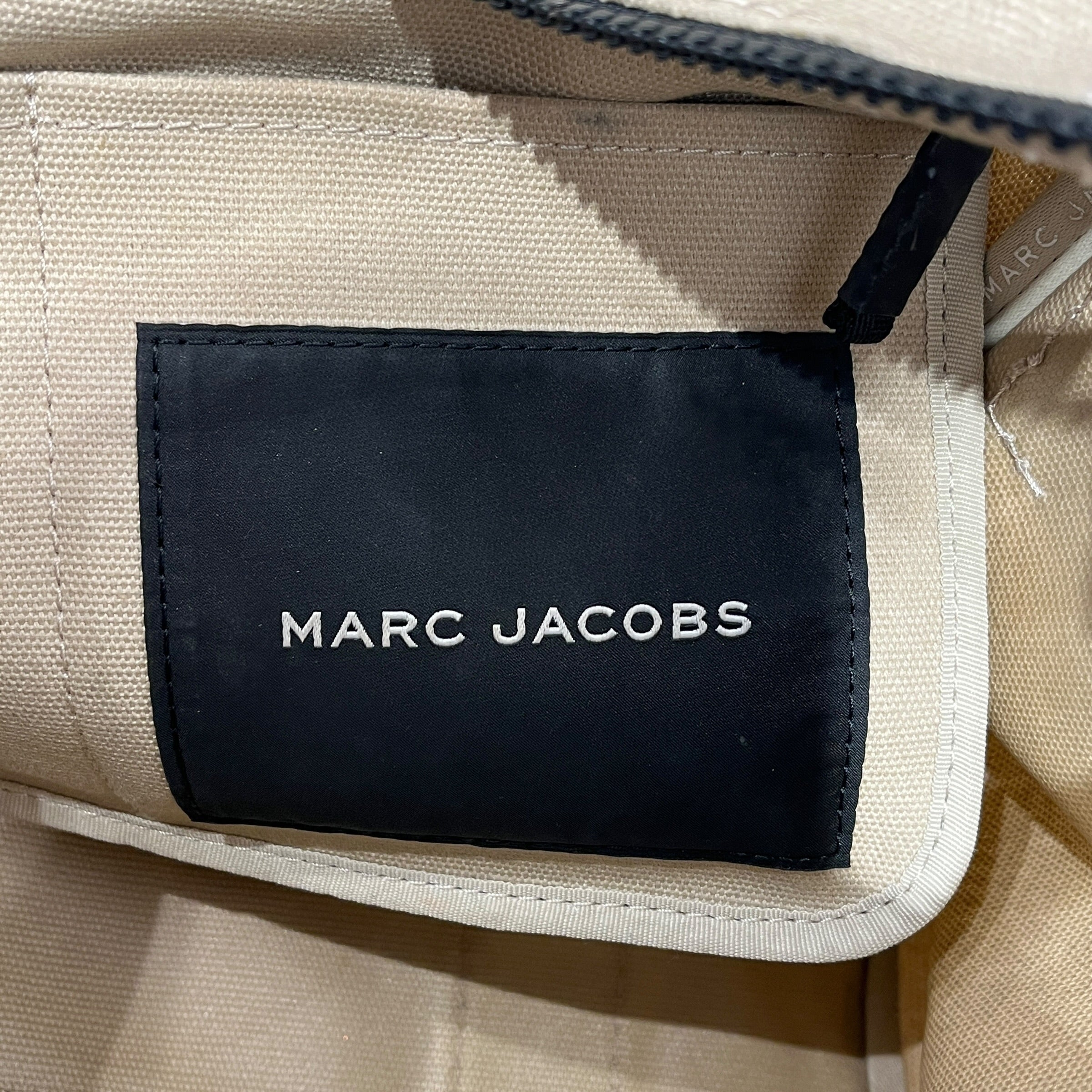 MARC JACOBS/Tote Bag/Cotton/BEG/Canvas Medium The Tote Bag view 3