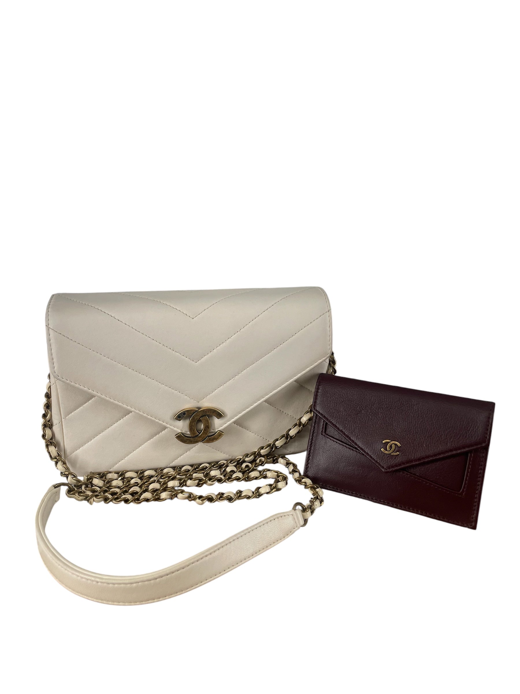 CHANEL/Bag/Leather/WHT/22056331 BRGDY INSIDE WALLET view 1
