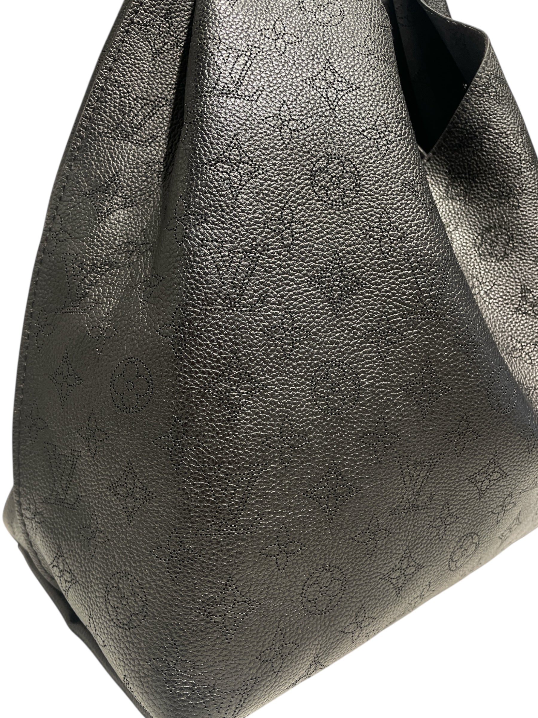 LOUIS VUITTON/Bag/Monogram/Leather/BLK/Mahina Hobo Bag view 6