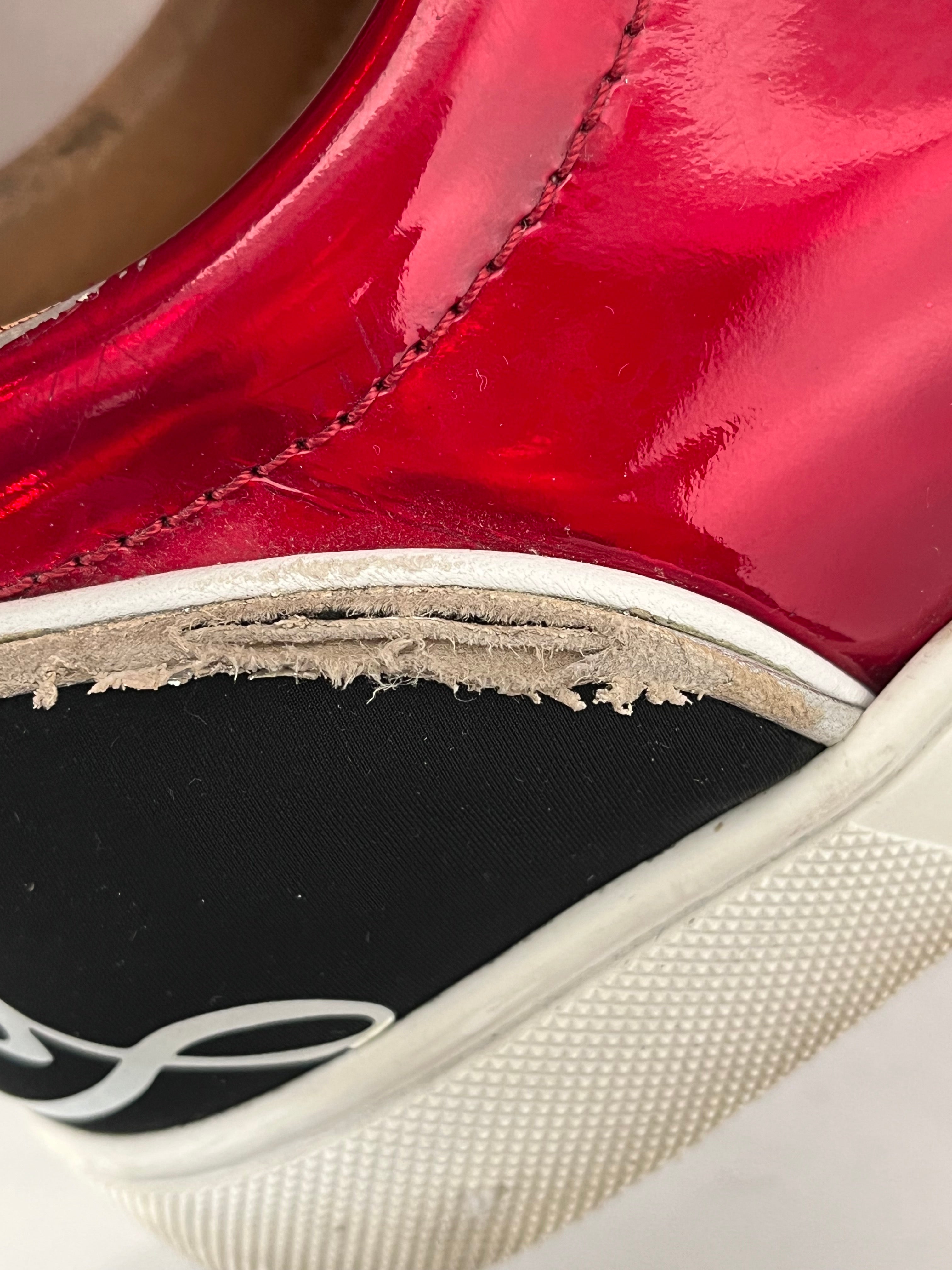 Christian Louboutin/Low-Sneakers/EU 41.5/RED/toe spikes blackbackwhitelogo view 8