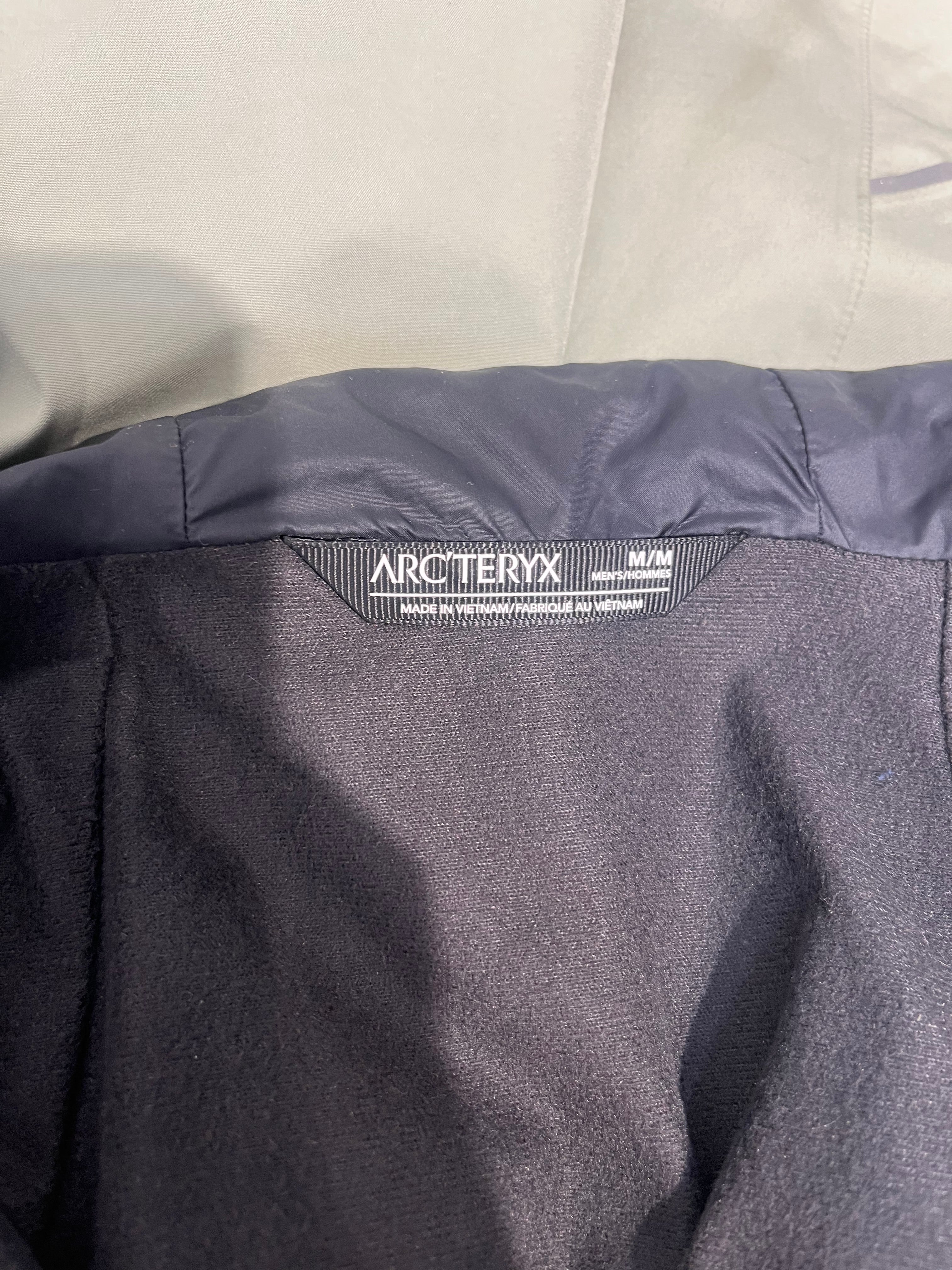 ARC'TERYX/Windbreaker/M/Polyester/GRN/HOODED RAINCOAT view 3