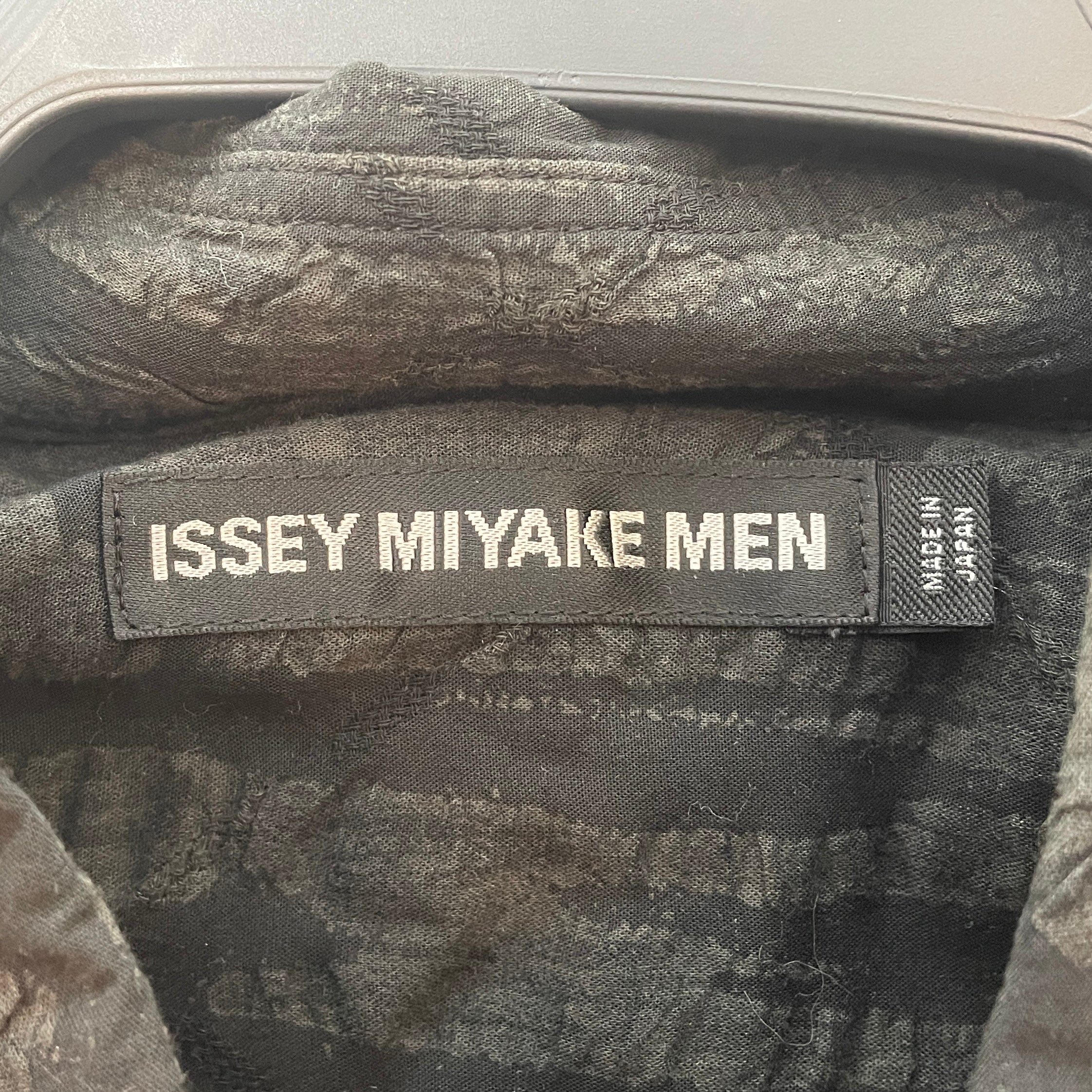 ISSEY MIYAKE MEN/LS Shirt/3/Cotton/GRY/All Over Print/GRAPHIC BUTTON UP view 4