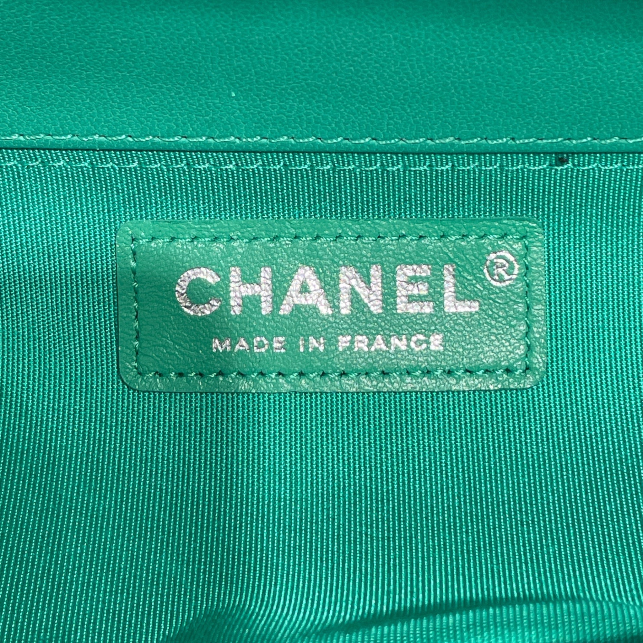 CHANEL/Cross Body Bag/Leather/GRN/Chanel Chevron Reflective Bag view 5