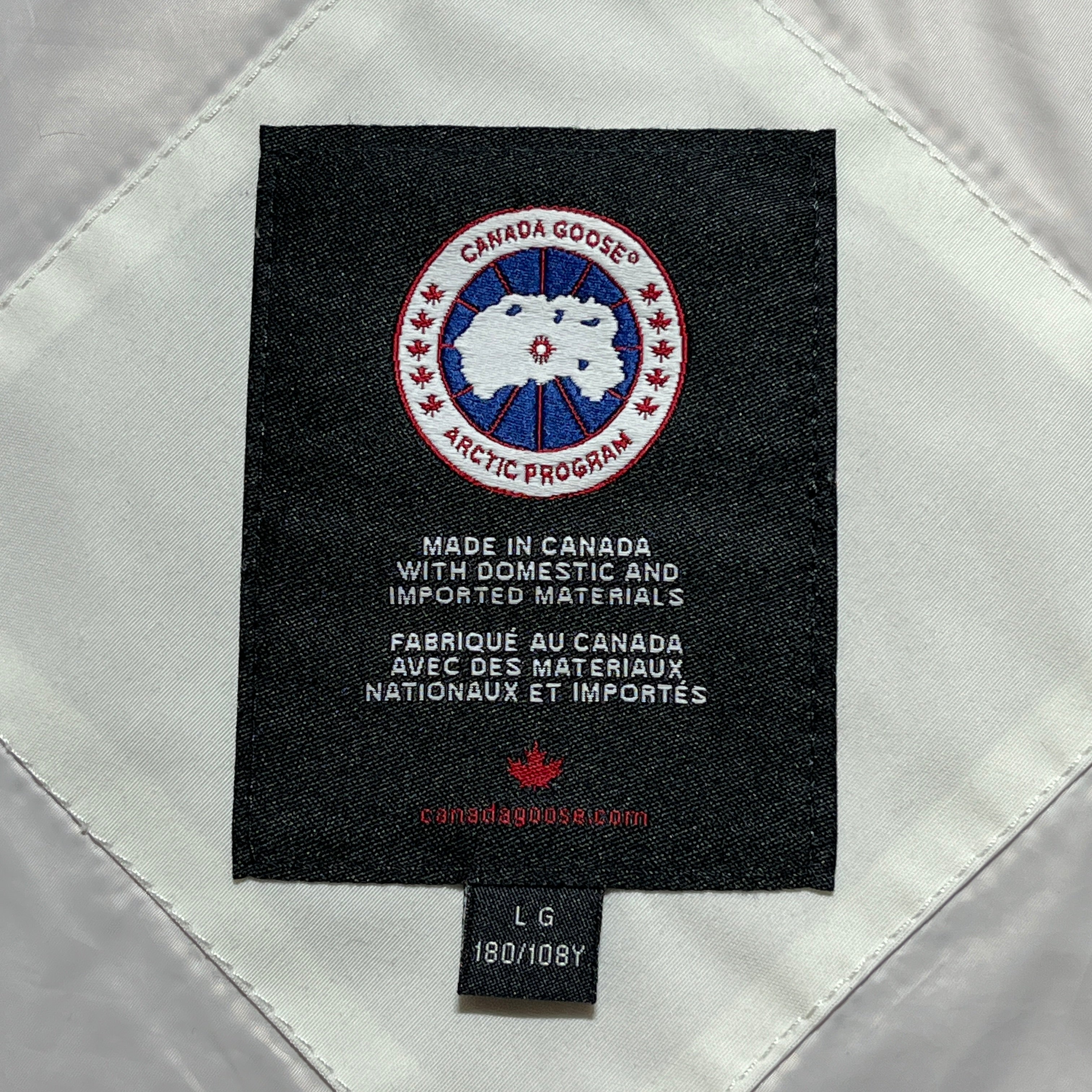 CANADA GOOSE/Mountain Parka/L/Nylon/WHT/BUTTON UP HIKING PARKA view 3