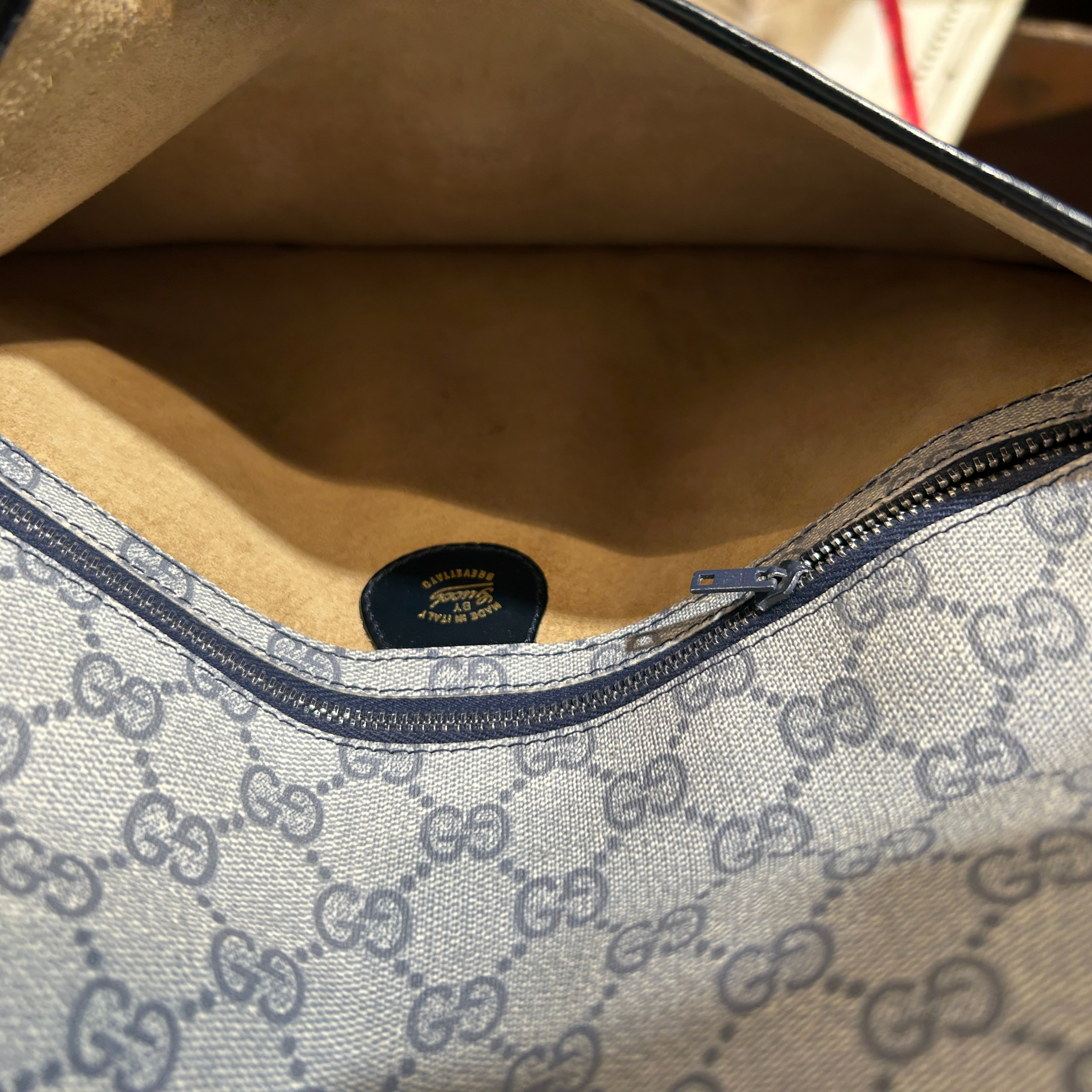 GUCCI/Pouch/Monogram/Leather/GRY/2gg hardware front view 4