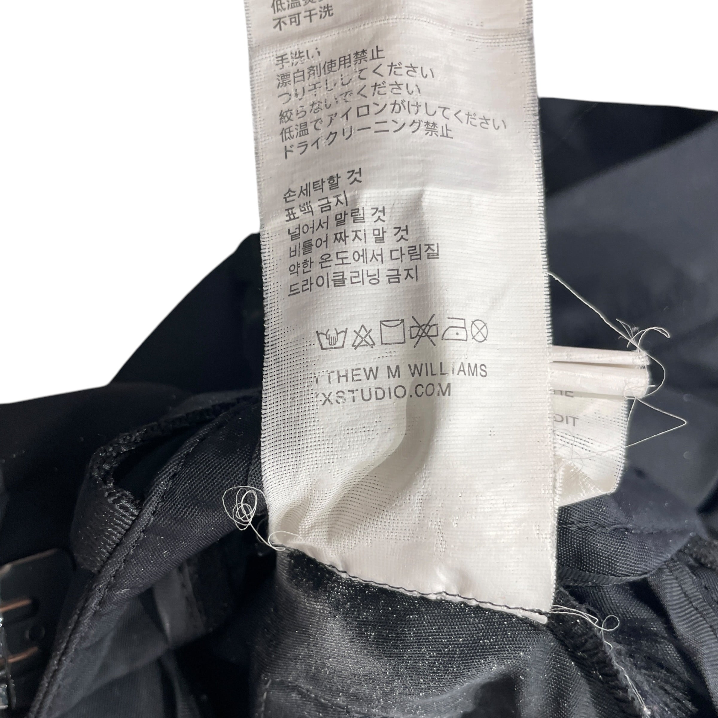 1017 ALYX 9SM(ALYX)/Shorts/44/Nylon/BLK/CARGO SHORTS view 3