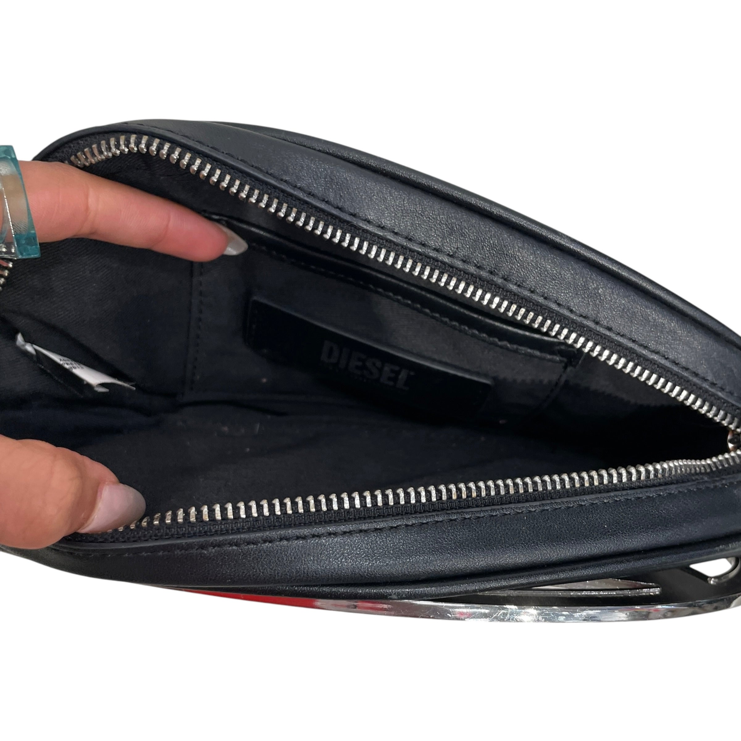 DIESEL/Cross Body Bag/Leather/BLK/D LOGO FRONT view 4