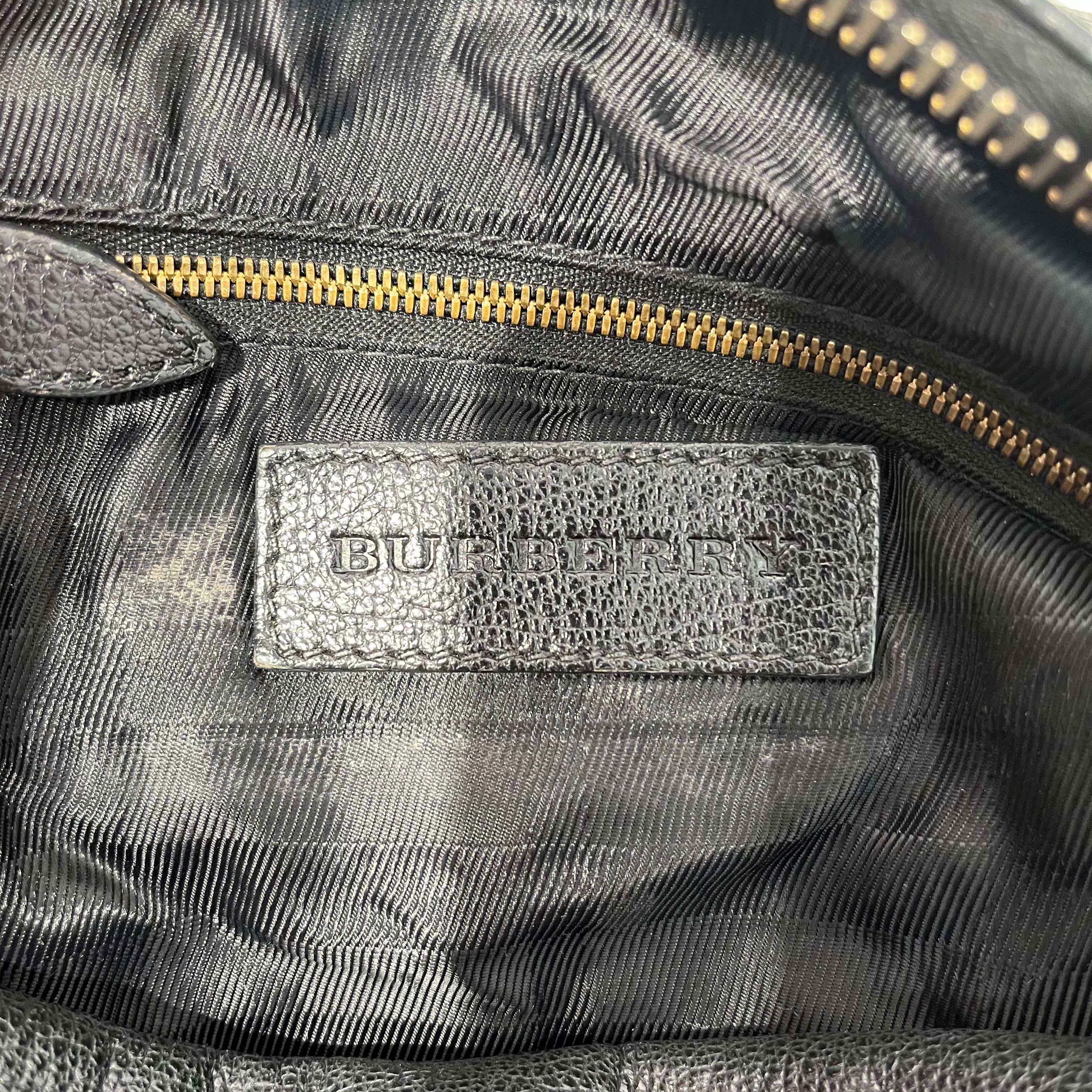 BURBERRY/Bag/Leather/BLK/ view 3