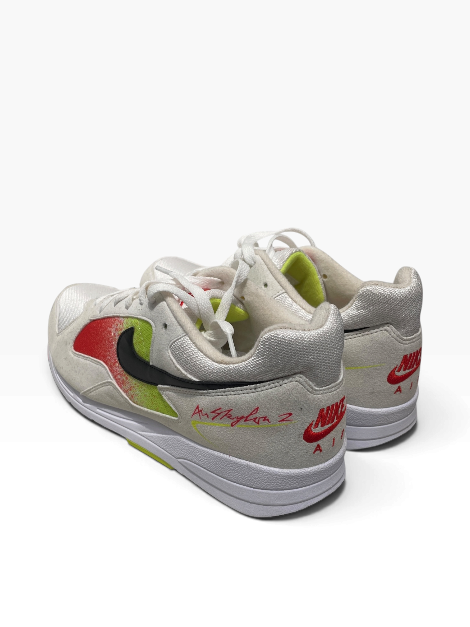 NIKE/Low-Sneakers/US 11/Acrylic/WHT/Air Max 1 view 2
