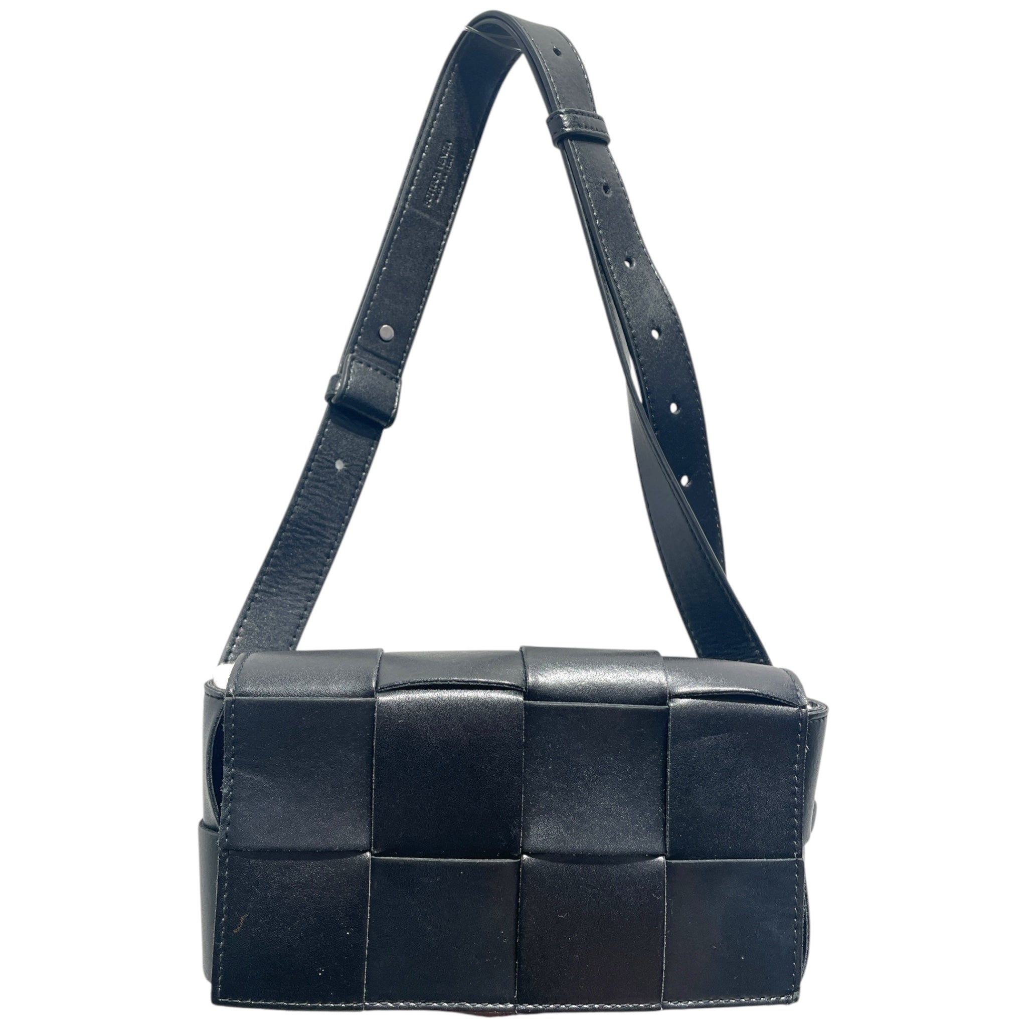 BOTTEGA VENETA/Cross Body Bag/Leather/BLK/CASSETTE BAG LEATHER view 1