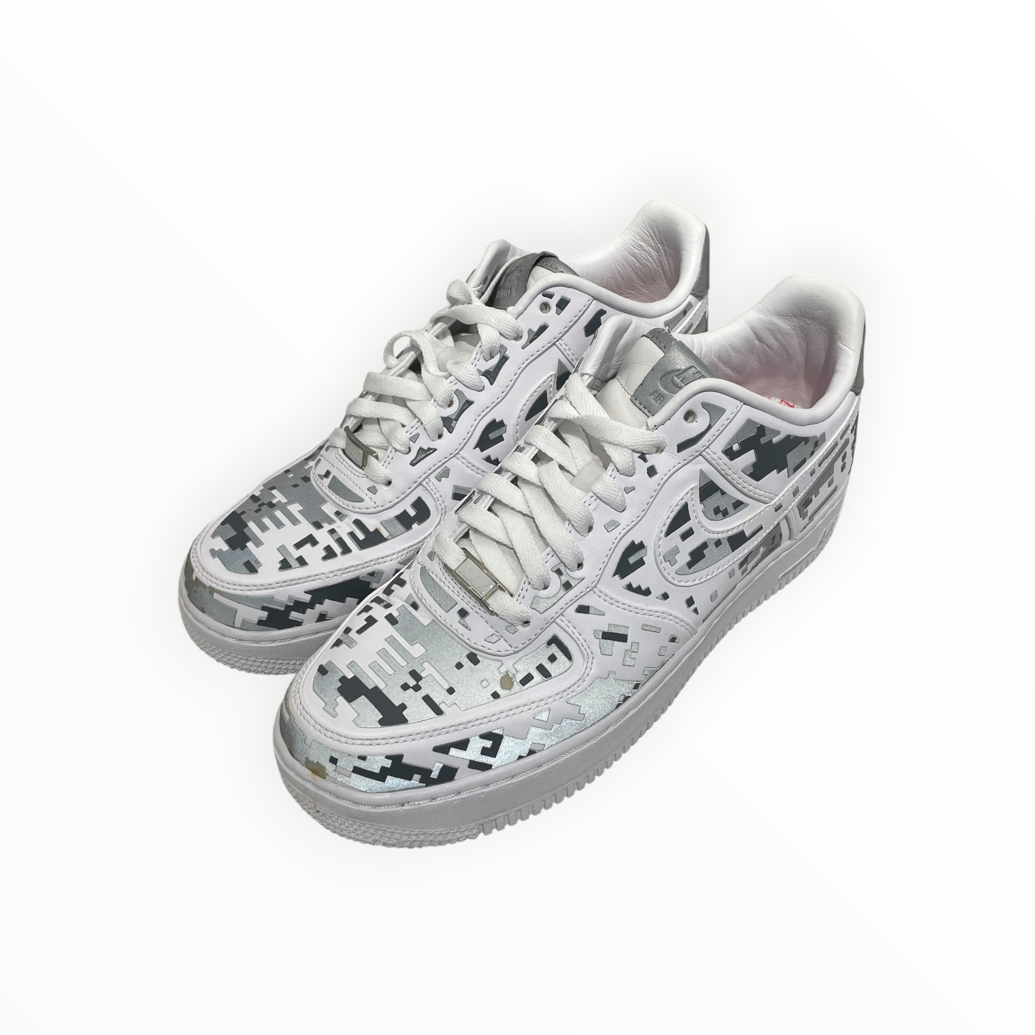 NIKE/AIR FORCE 1 LOW PREMIUM 08 QS/Low-Sneakers/US 9.5/Camouflage/Leather/WHT/520505-100 view 1