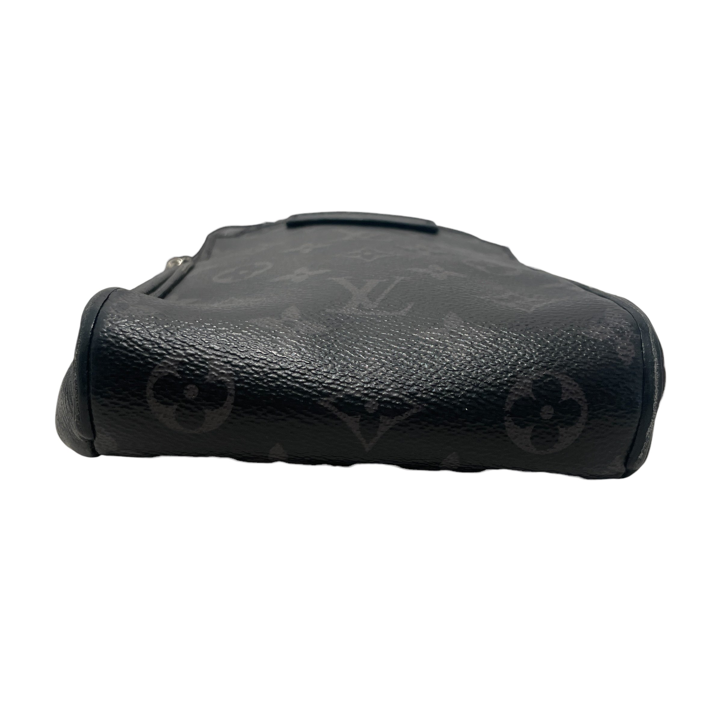 LOUIS VUITTON/Cross Body Bag/Leather/BLK/eclipse taigarama view 3