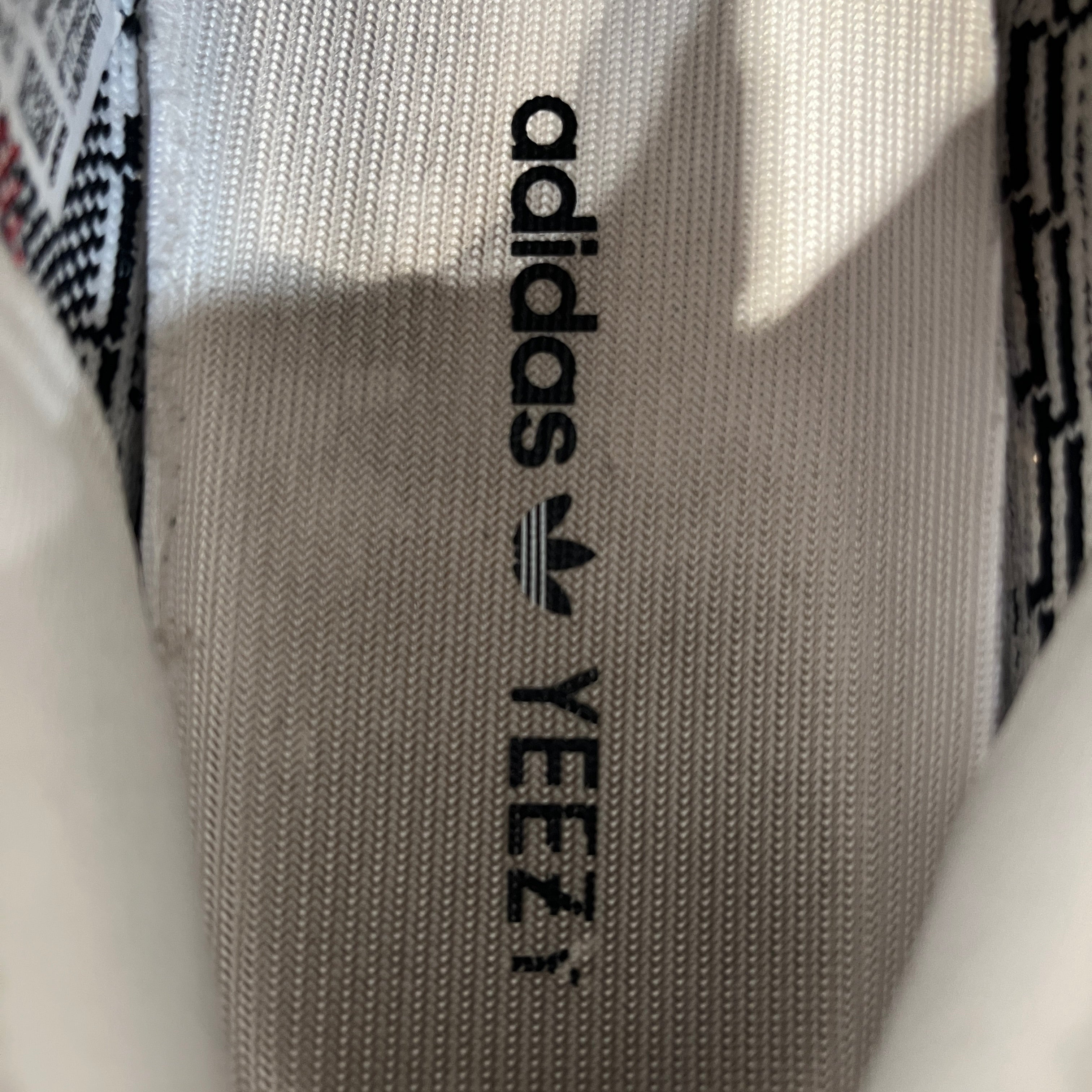 adidas/YEEZY/Low-Sneakers/US 8/Cotton/WHT/zebra 350 view 3