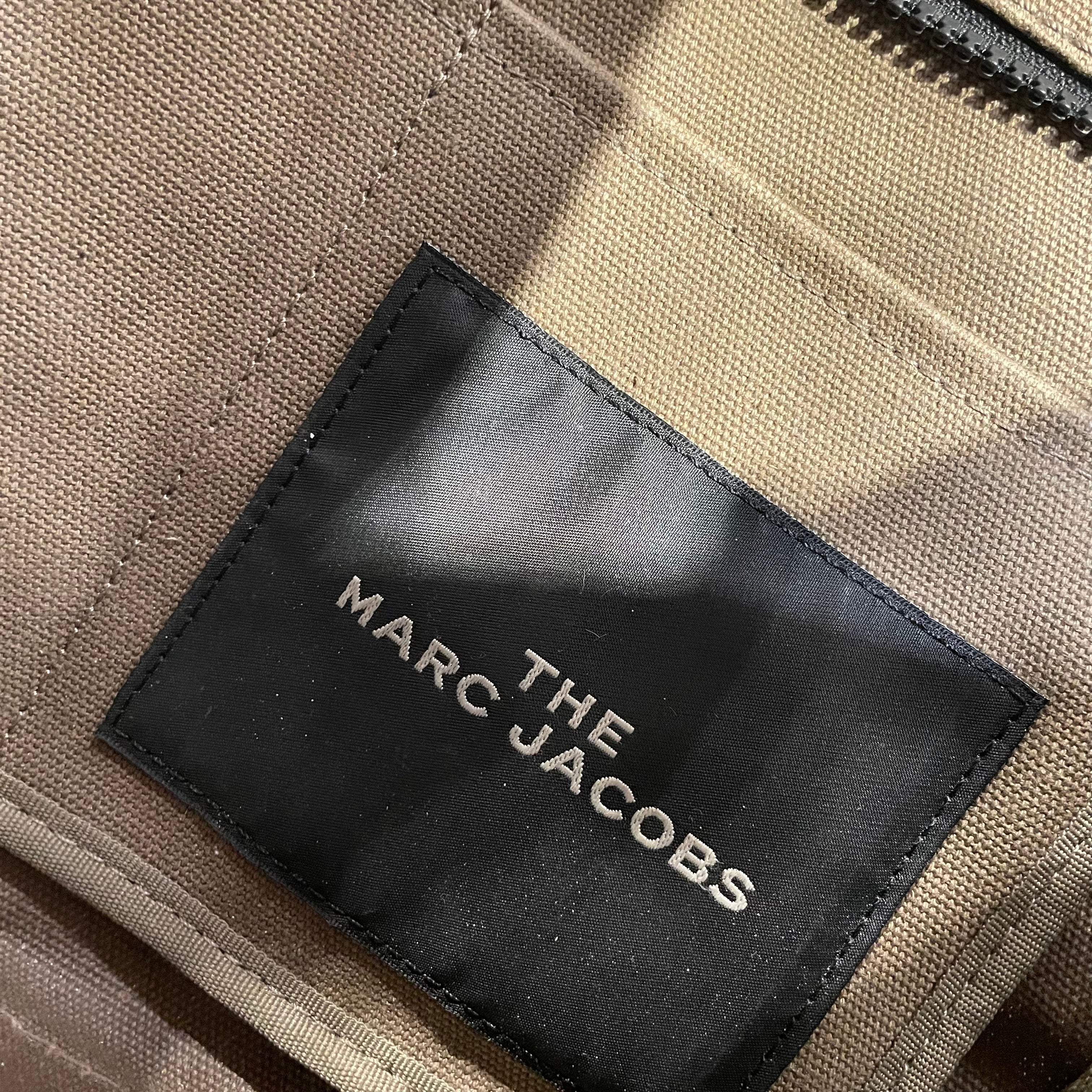 MARC JACOBS/Cross Body Bag/KHK/ view 3
