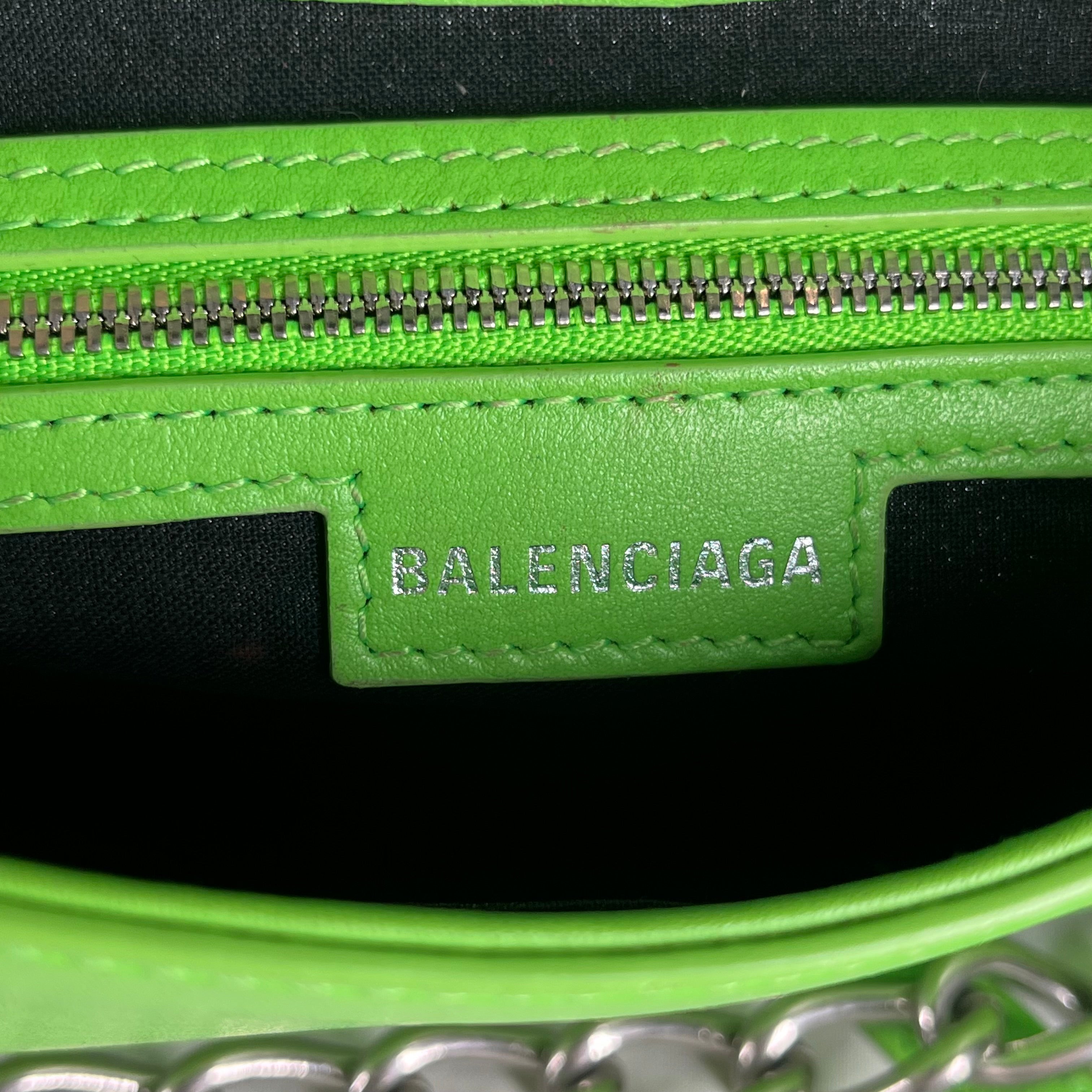 BALENCIAGA/Cross Body Bag/Leather/GRN/lindsay view 5