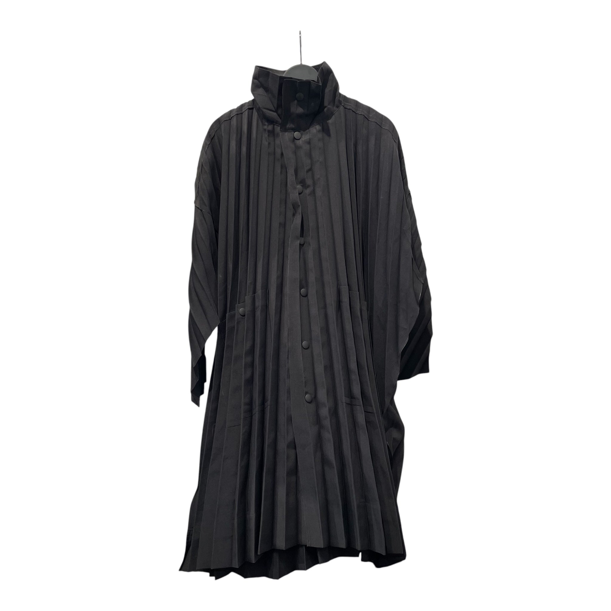 HOMME PLISSE ISSEY MIYAKE/Trench Coat/1/Polyester/BLK/PLEATED & HIGH COLLAR COAT view 1