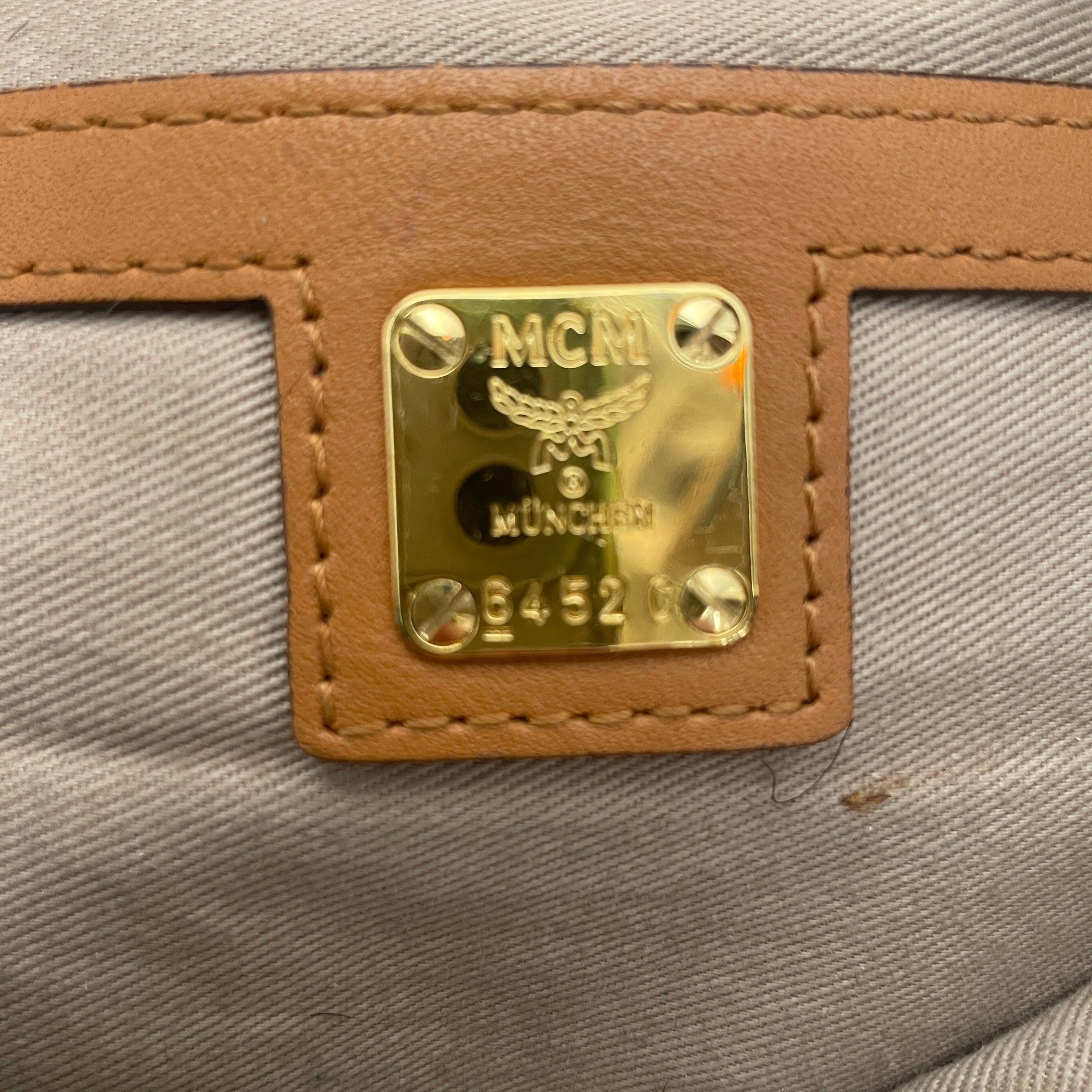 MCM/Fanny Pack/Leather/CML/ view 4