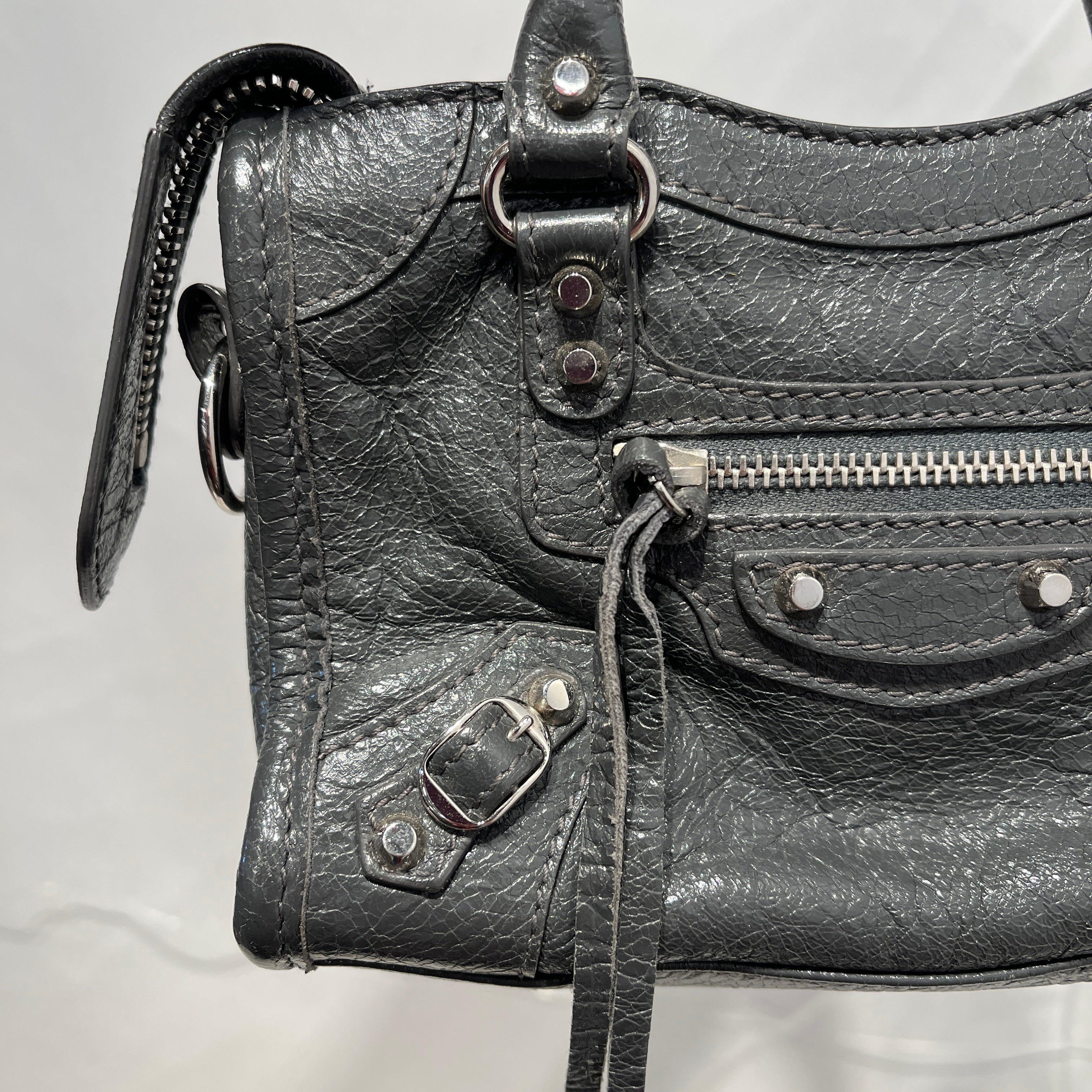 BALENCIAGA/Cross Body Bag/Leather/GRY/Mini city/distressed view 6