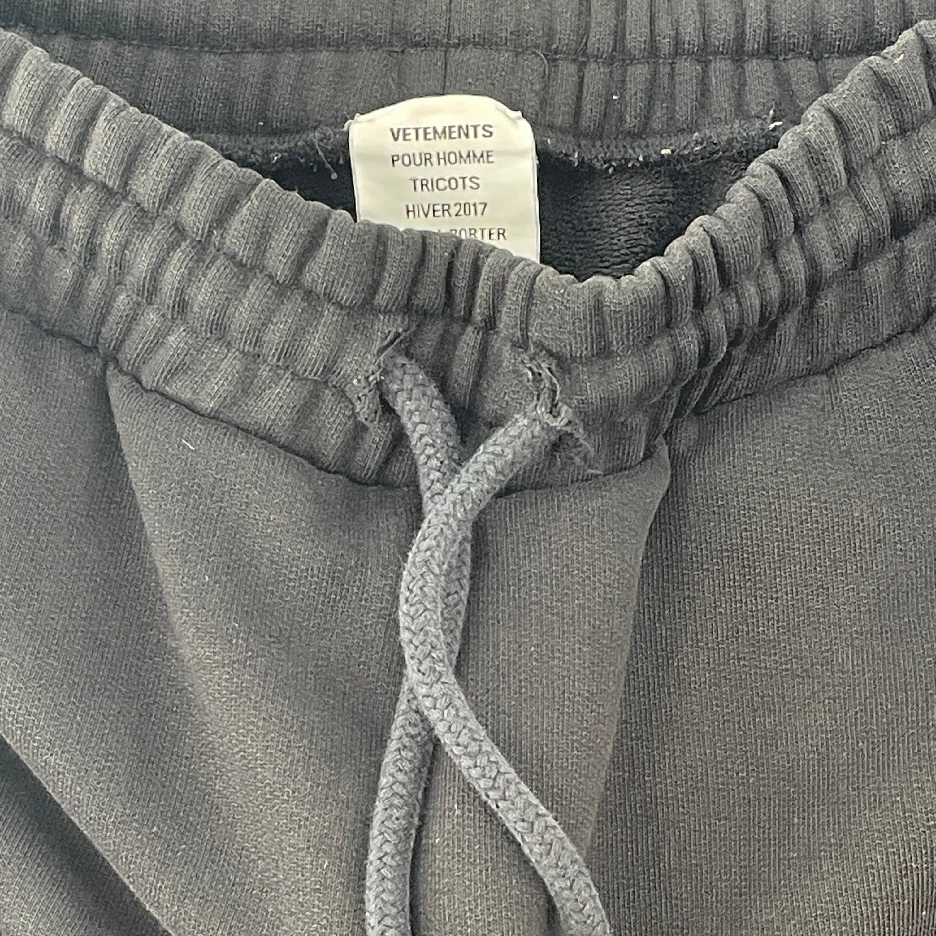 VETEMENTS/Pants/M/Cotton/BLK/Graphic/TURNED ON BY DANGER SWEATS view 3