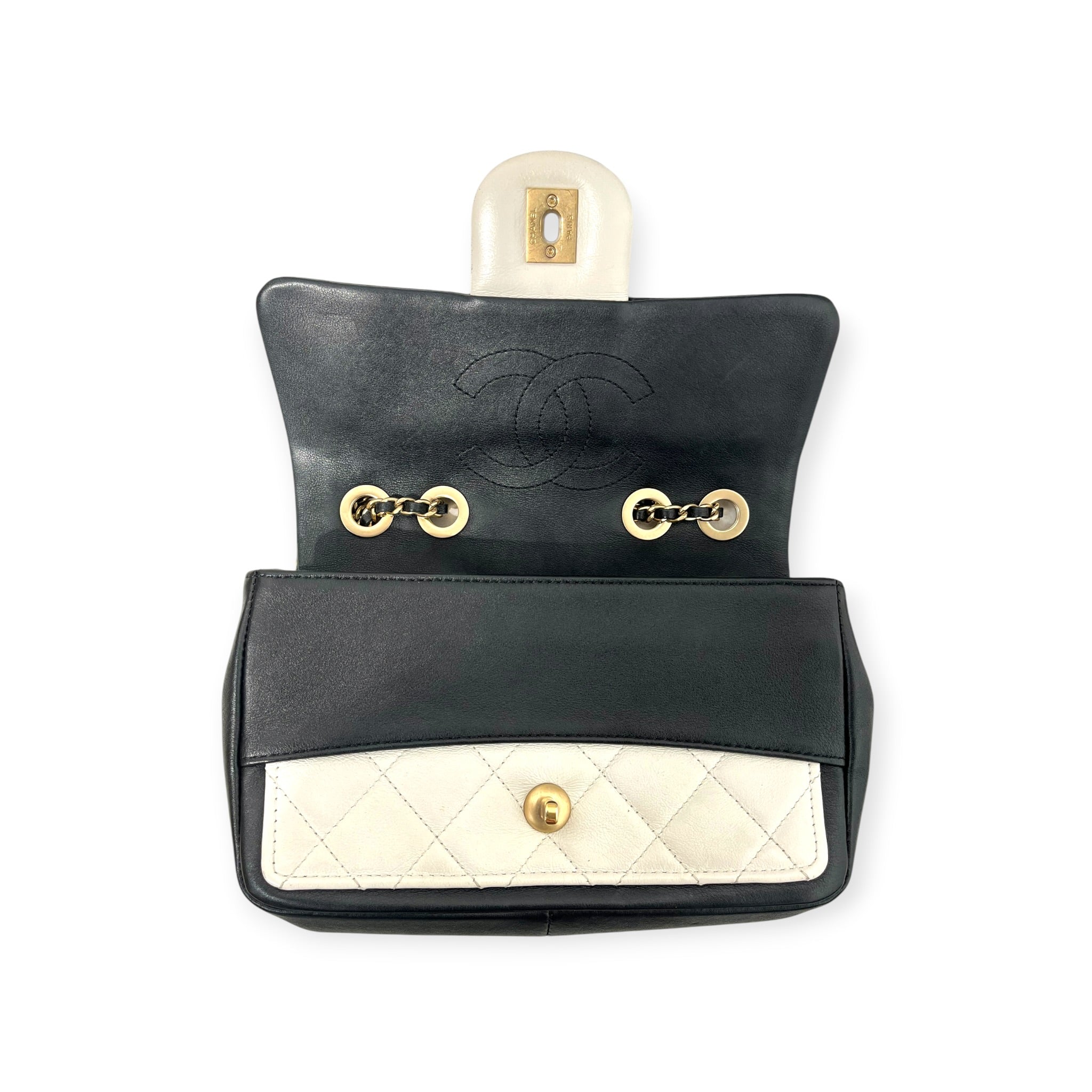 CHANEL/Bag/Lambskin/BLK/2014 LAGERFELD view 5