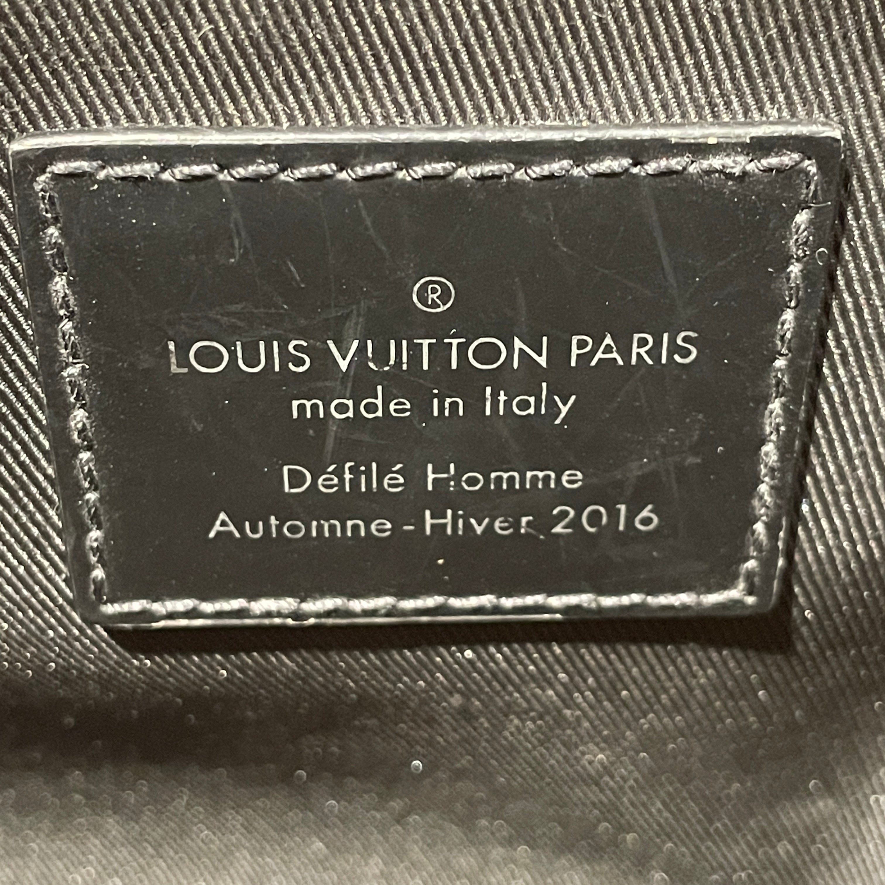 LOUIS VUITTON/Cross Body Bag/Monogram/Leather/BLK/LOUIS VUITTON VOYAGER view 11