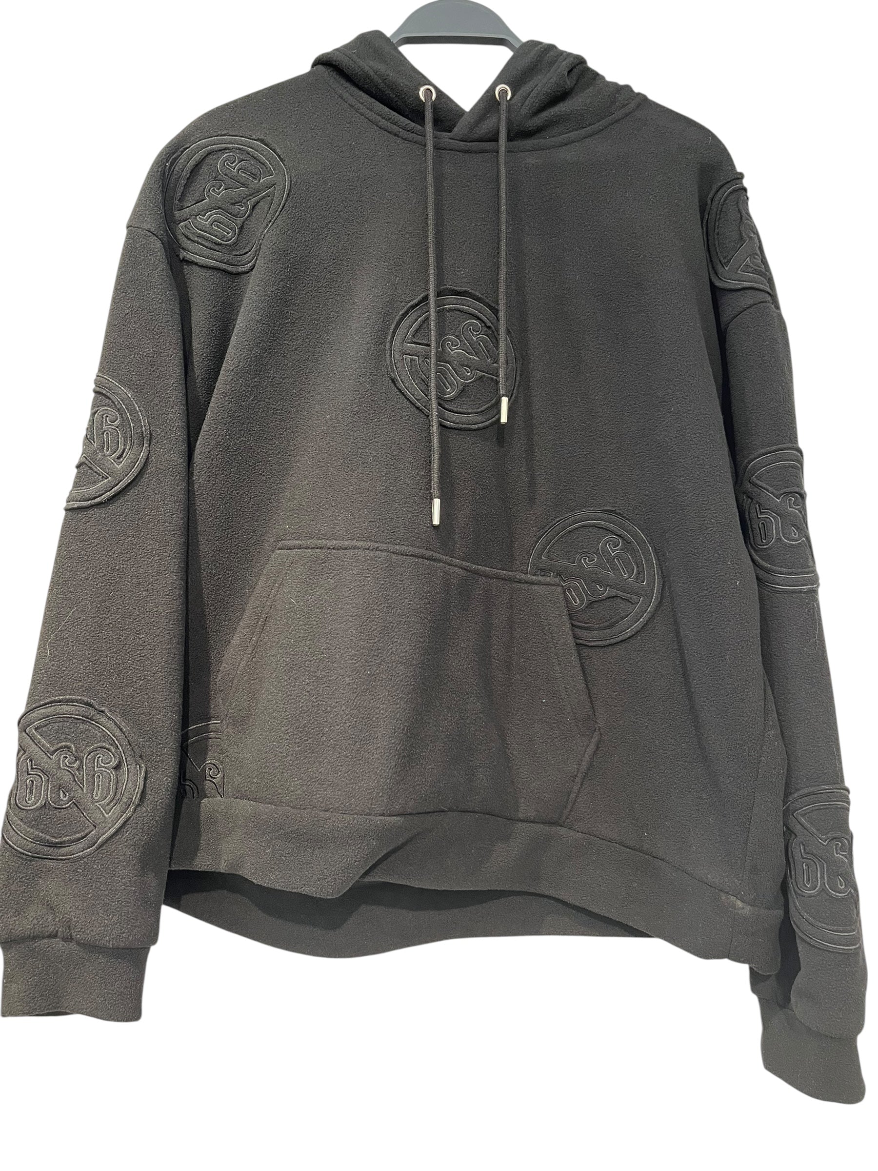 WHO DECIDES WAR/Hoodie/L/Polyester/BLK/666 EMBROD view 1