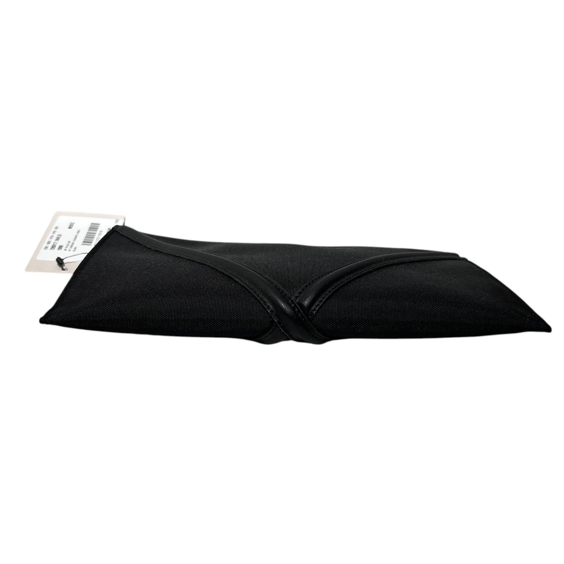 Alexander McQueen/Hand Bag/Nylon/BLK/V SHAPED DETAIL POUCH view 3