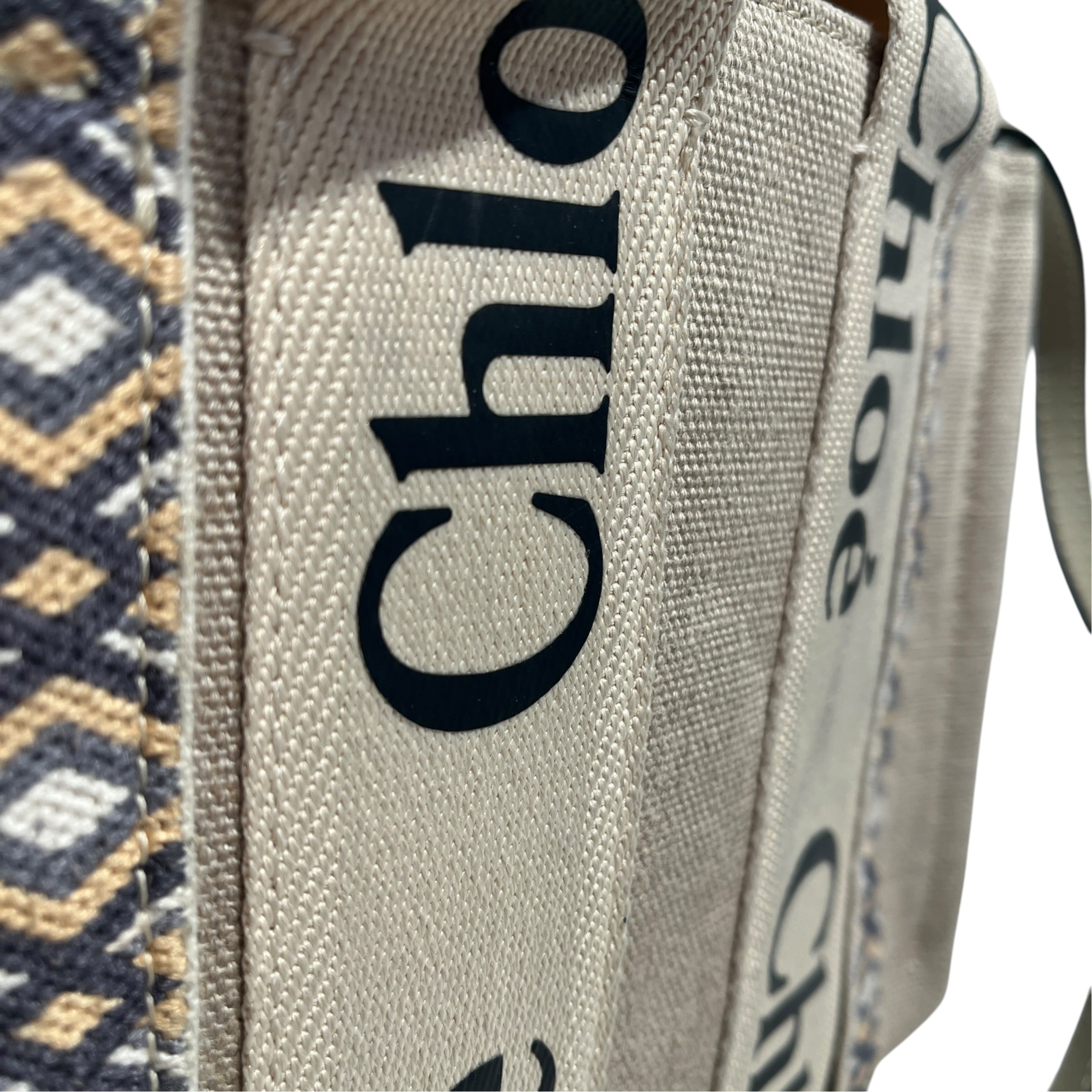 Chloe/Tote Bag/BEG/CANVAS WOODY TOTE W/STRAP view 4